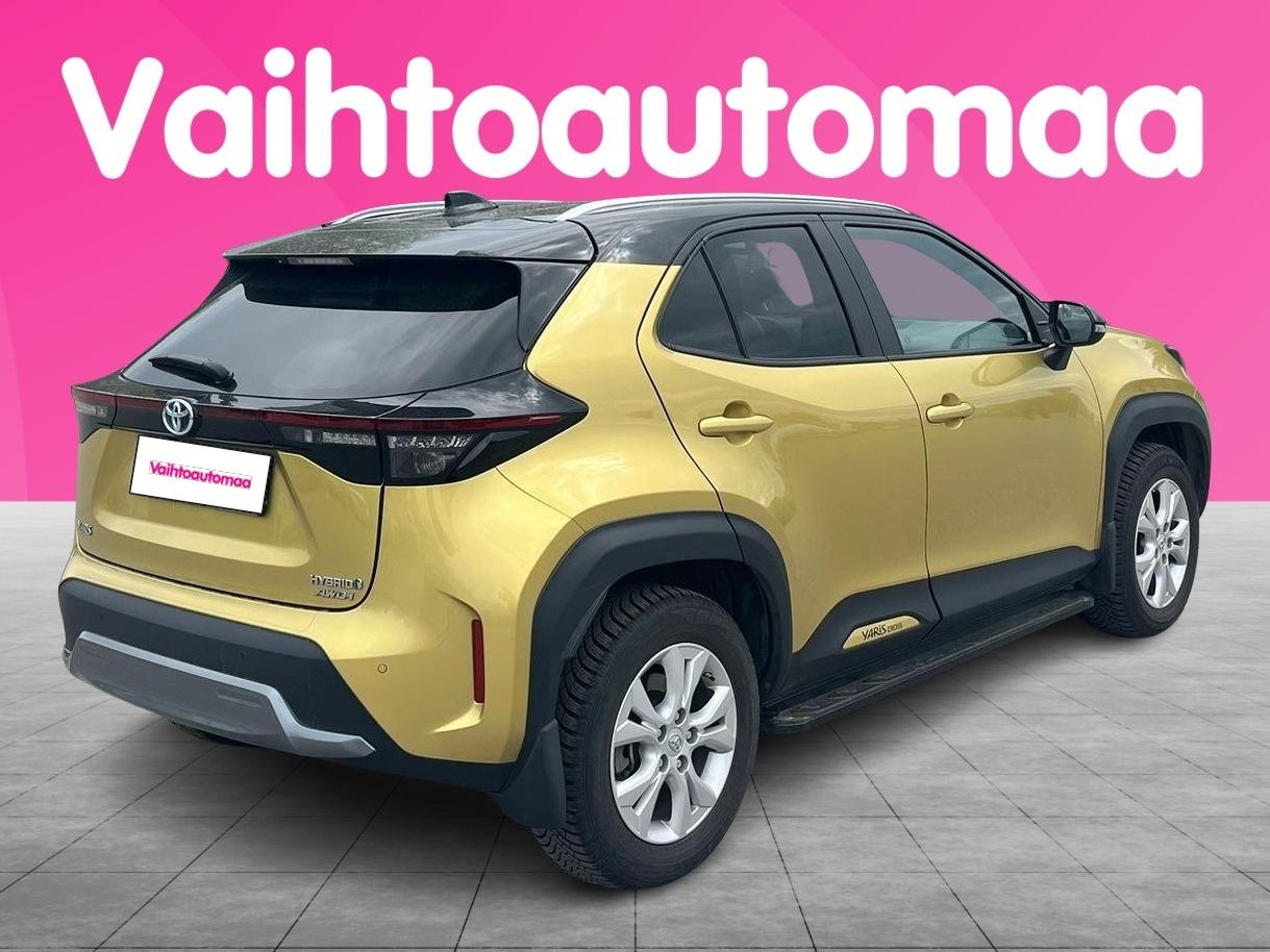 TOYOTA Yaris Cross 2021