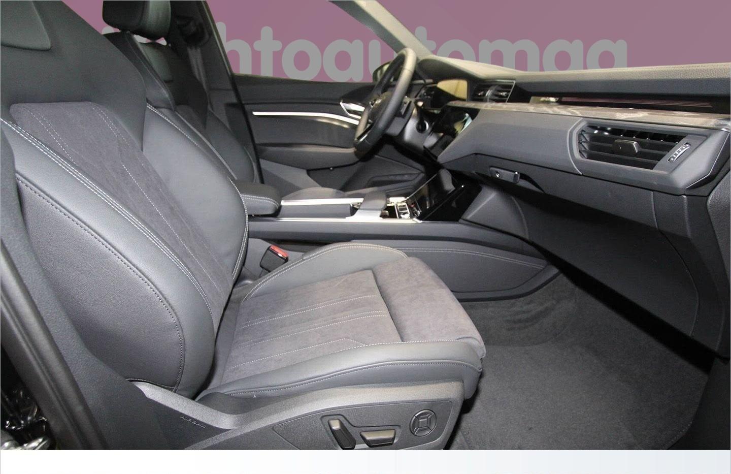 AUDI Q8 e-tron 2024