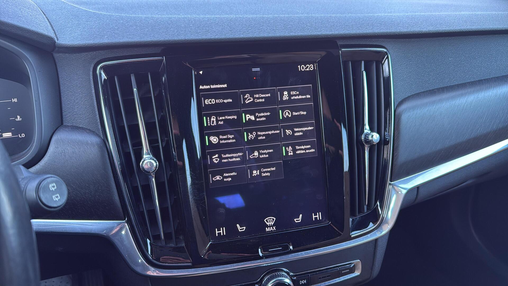 VOLVO V90 Cross Country 2017