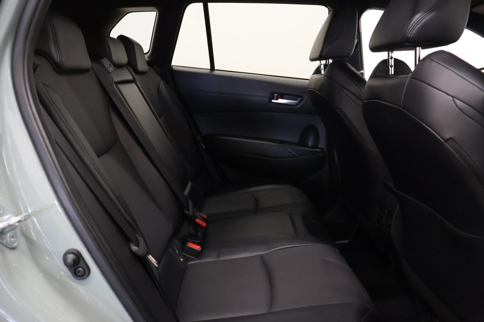 TOYOTA Corolla Cross 10