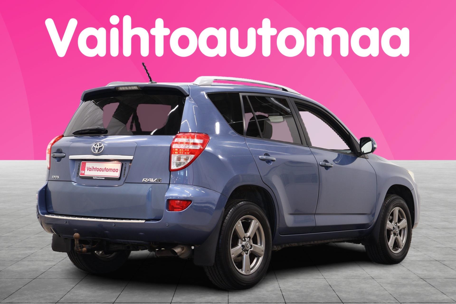 TOYOTA RAV4 7