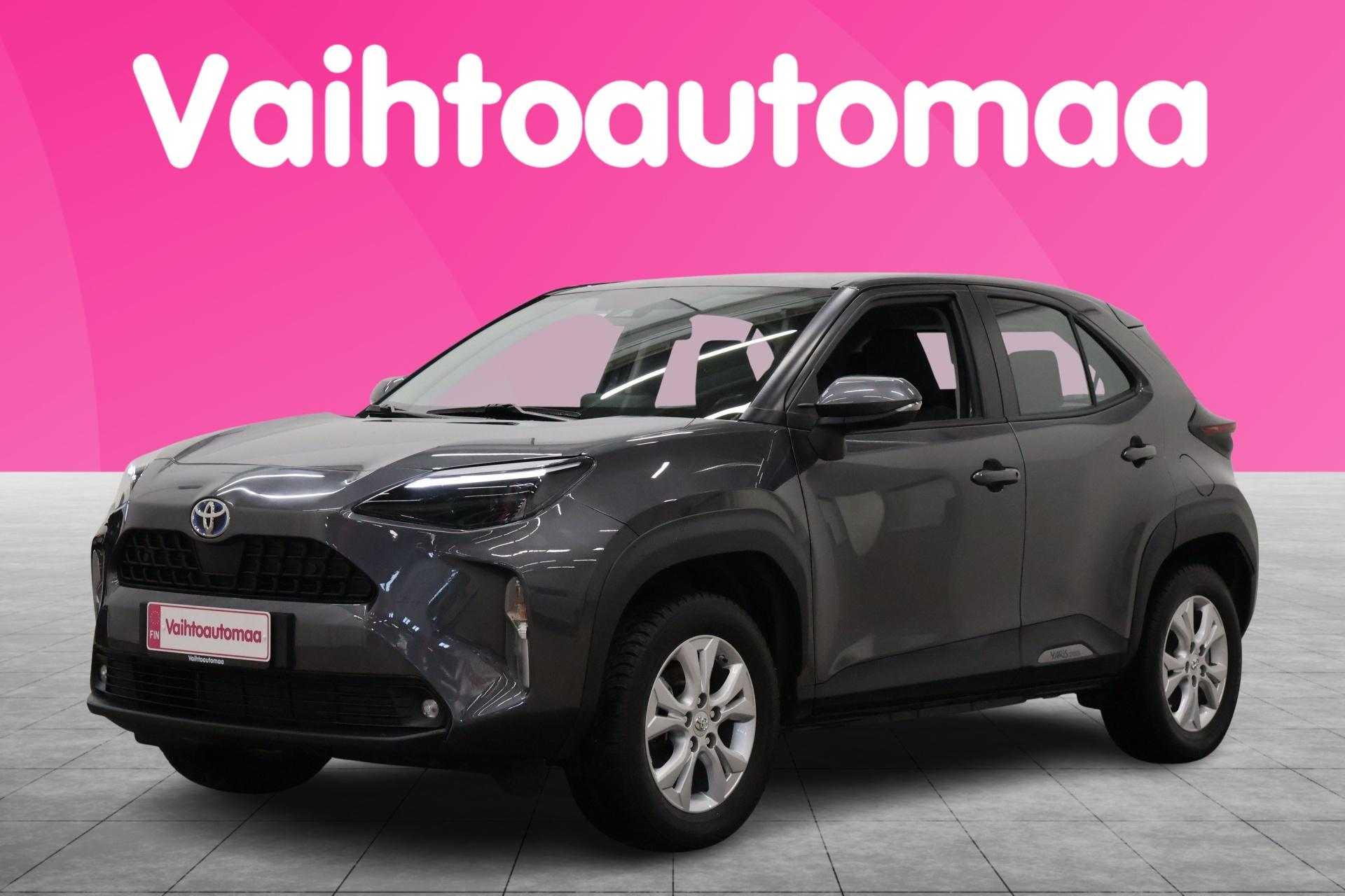 TOYOTA Yaris Cross 4