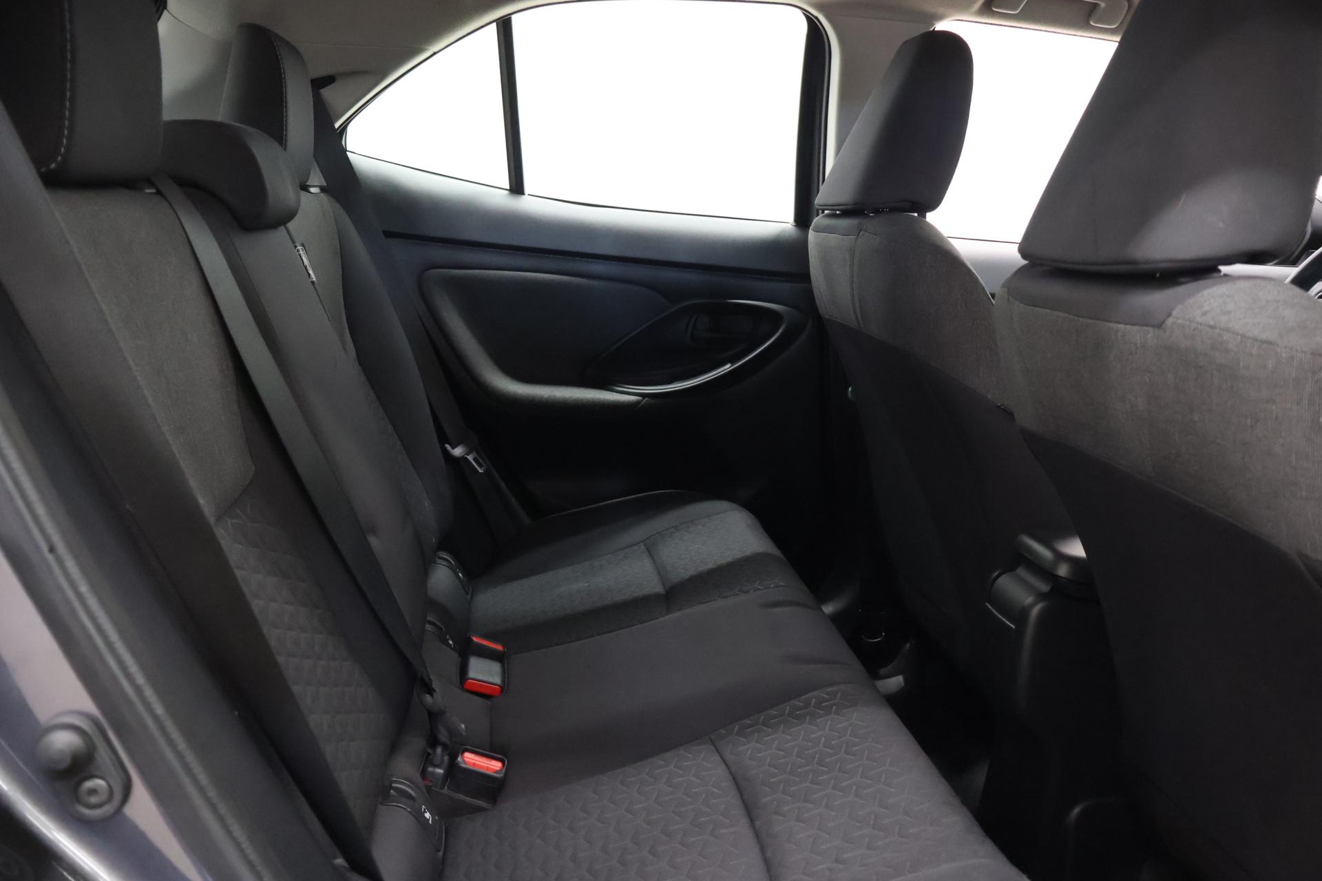 TOYOTA Yaris Cross 9