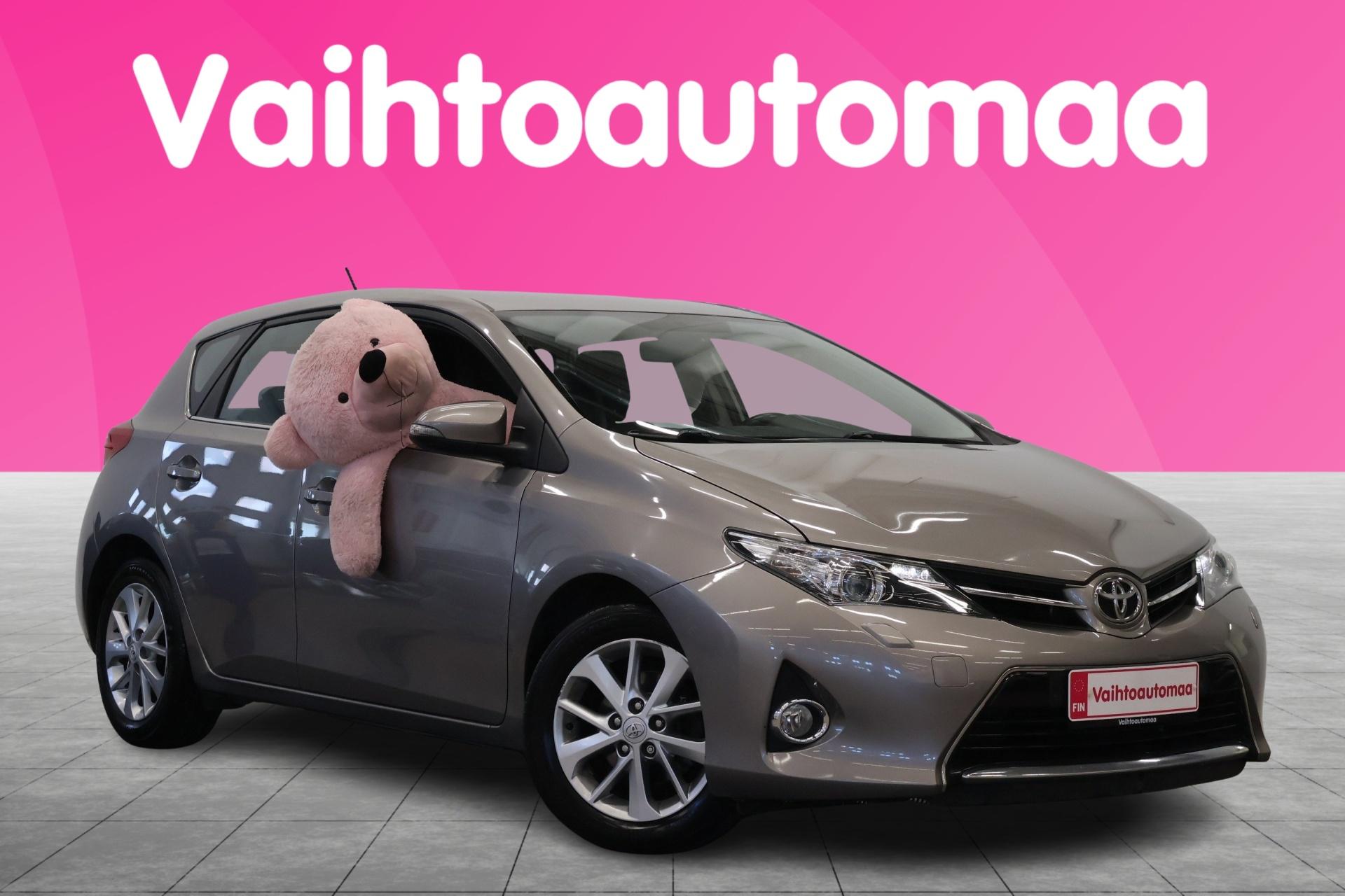 TOYOTA Auris 2013