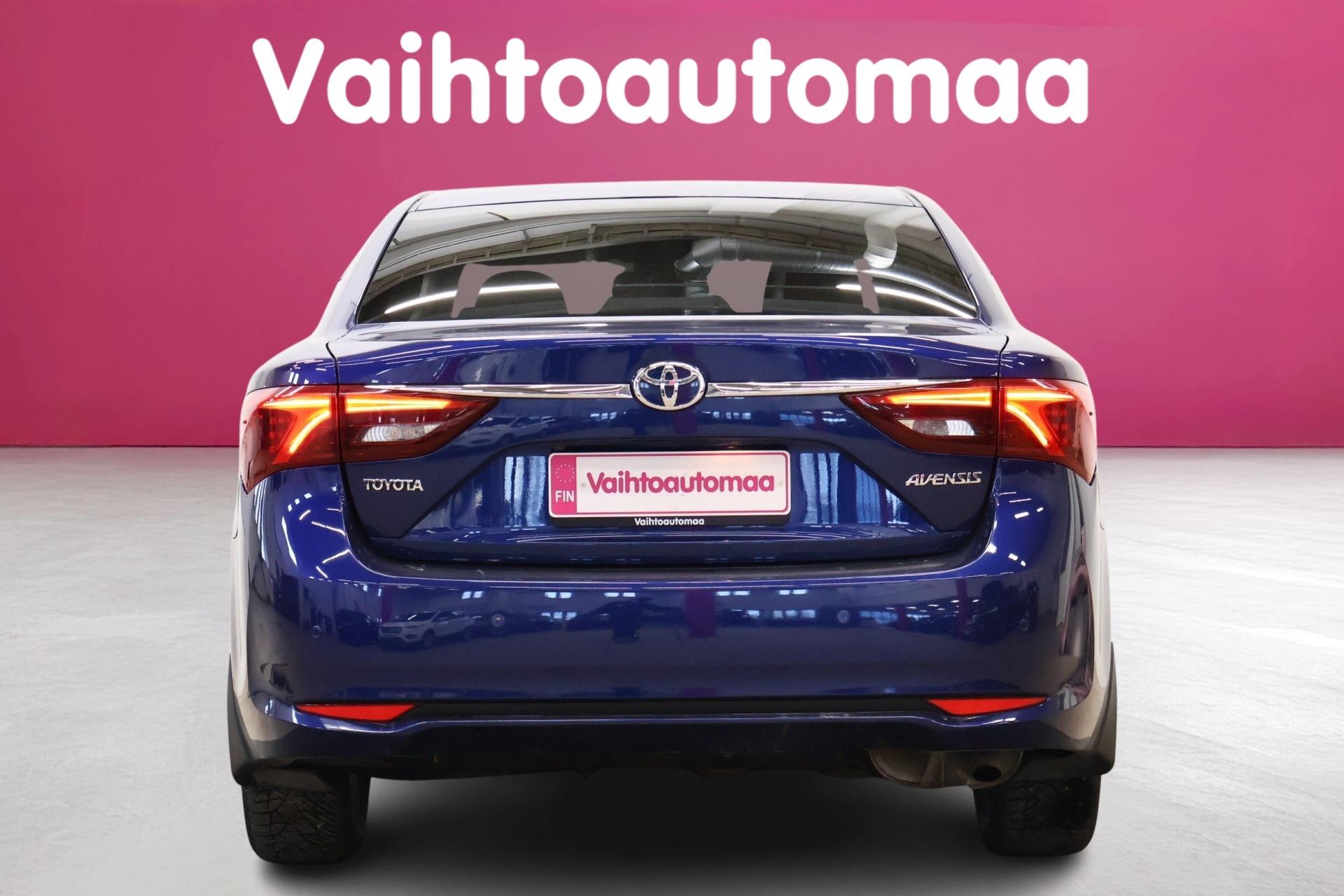 TOYOTA Avensis 2016