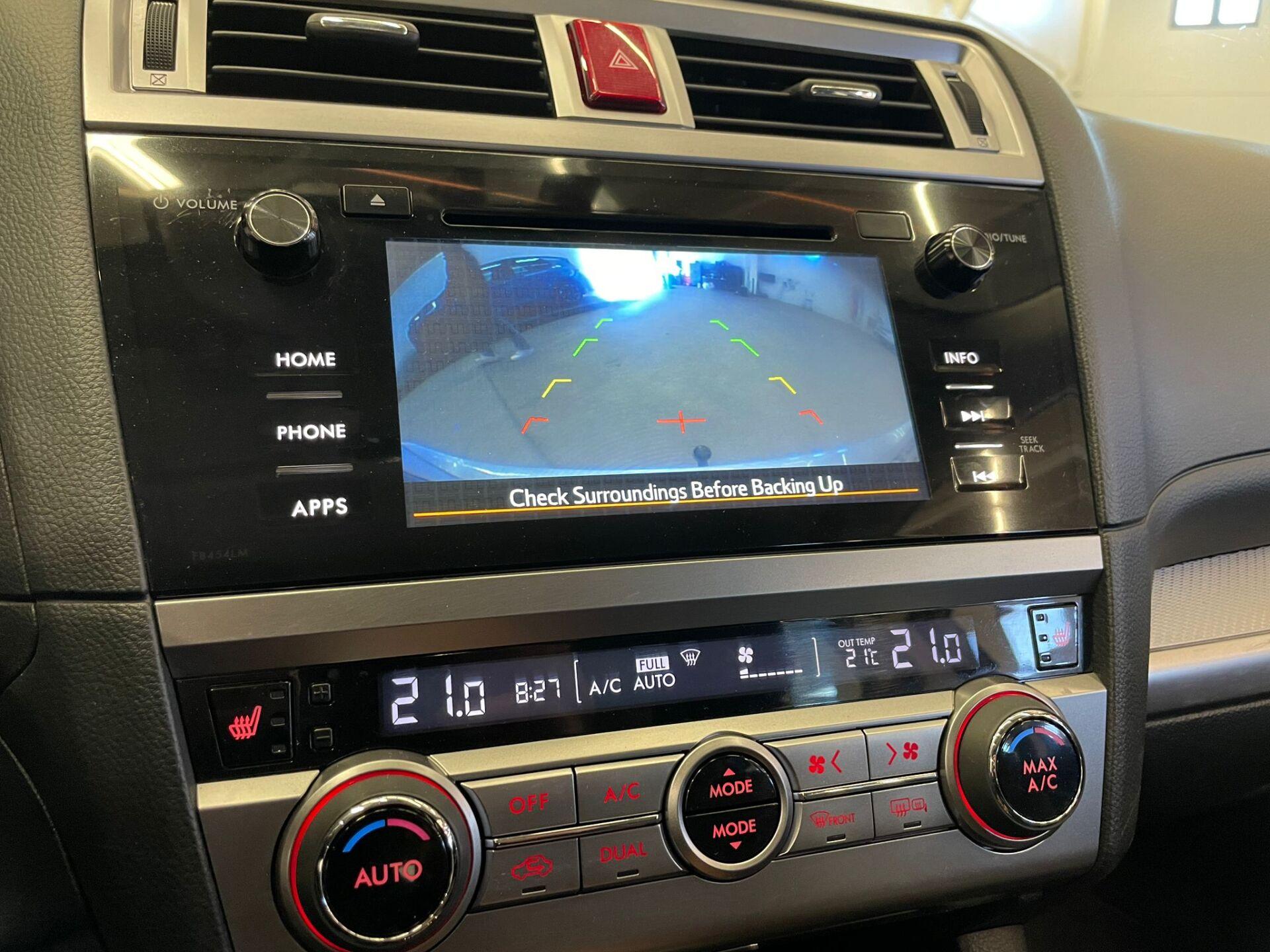 SUBARU Outback 2015