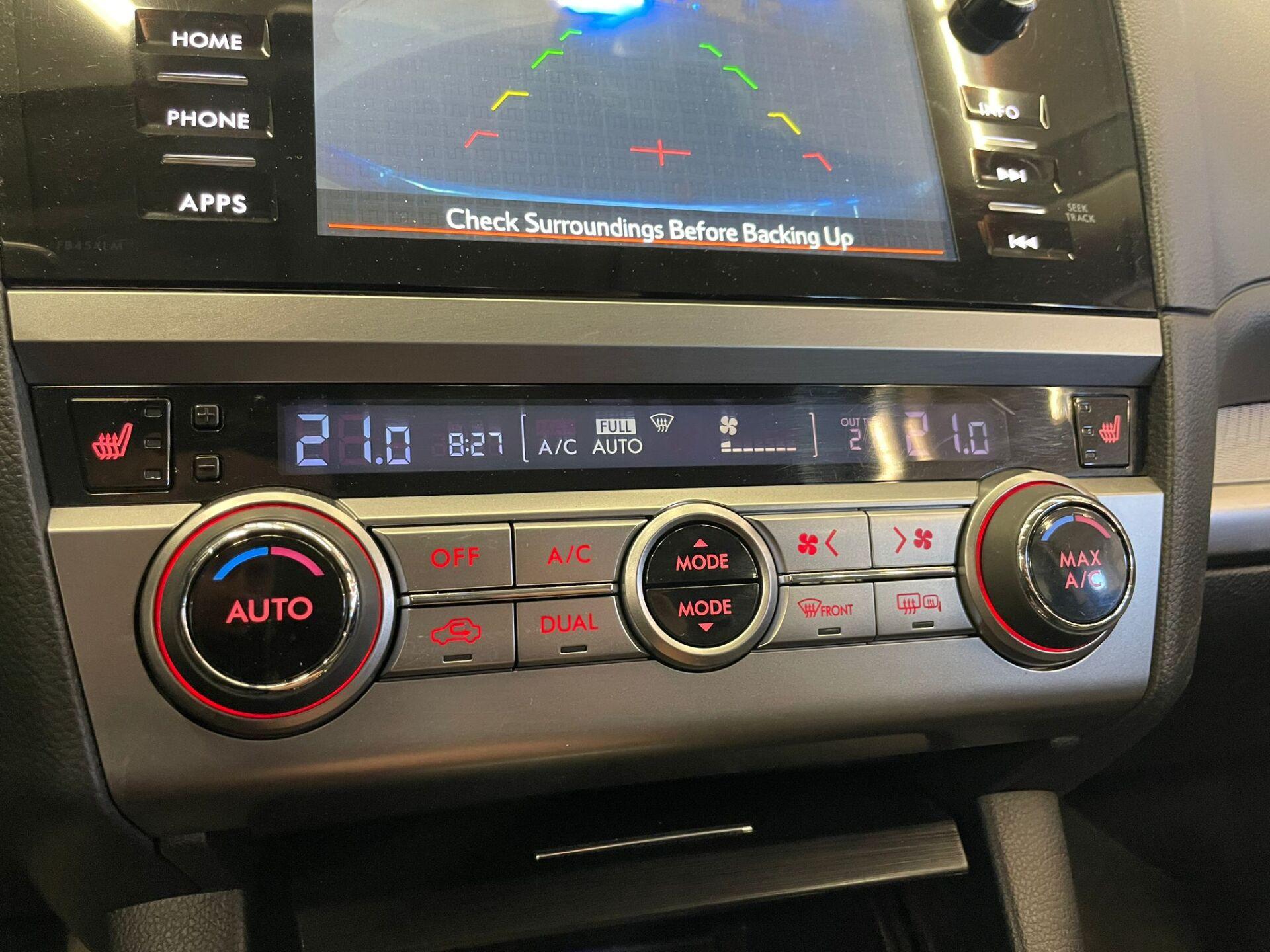 SUBARU Outback 2015