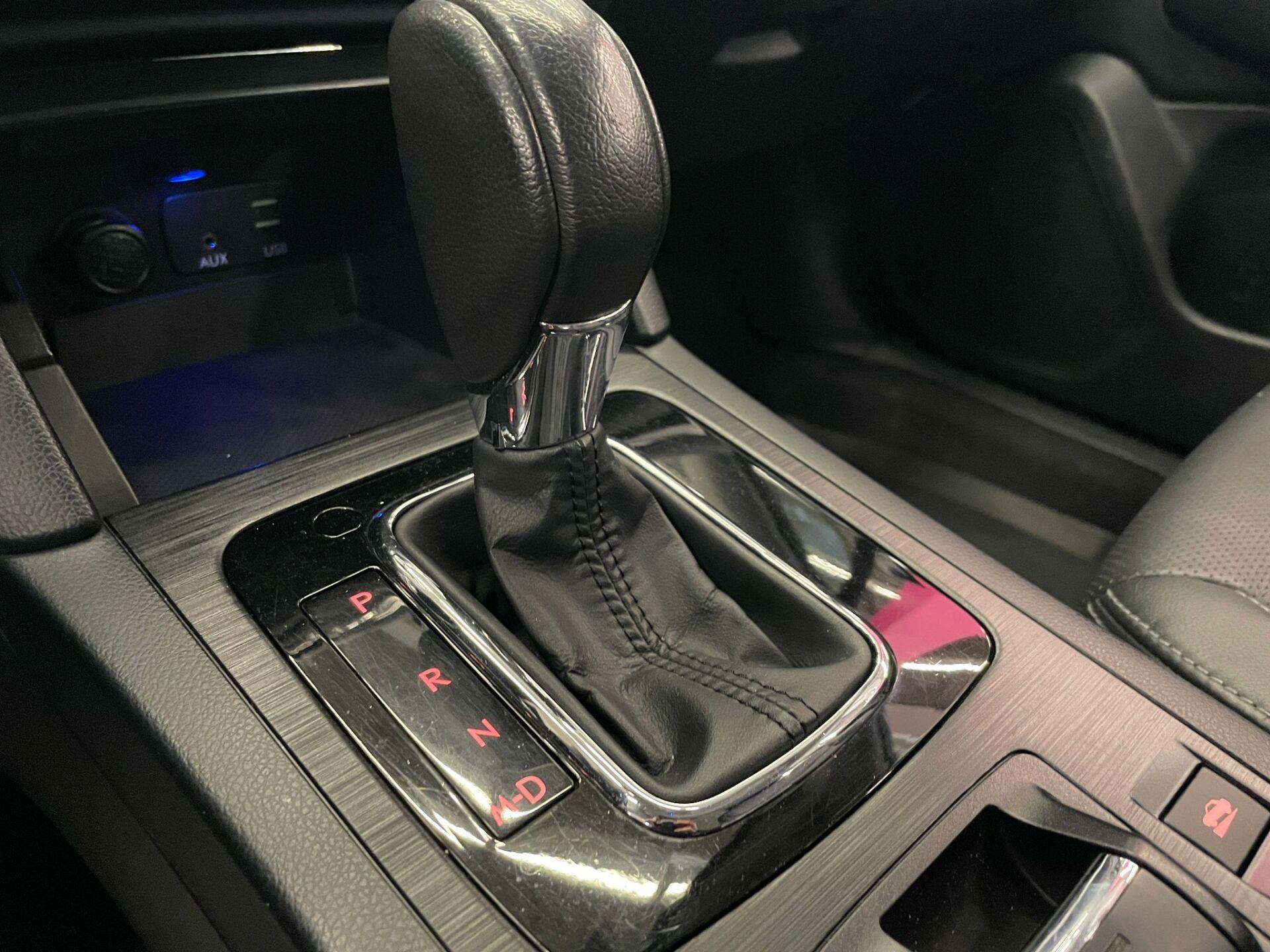 SUBARU Outback 2015