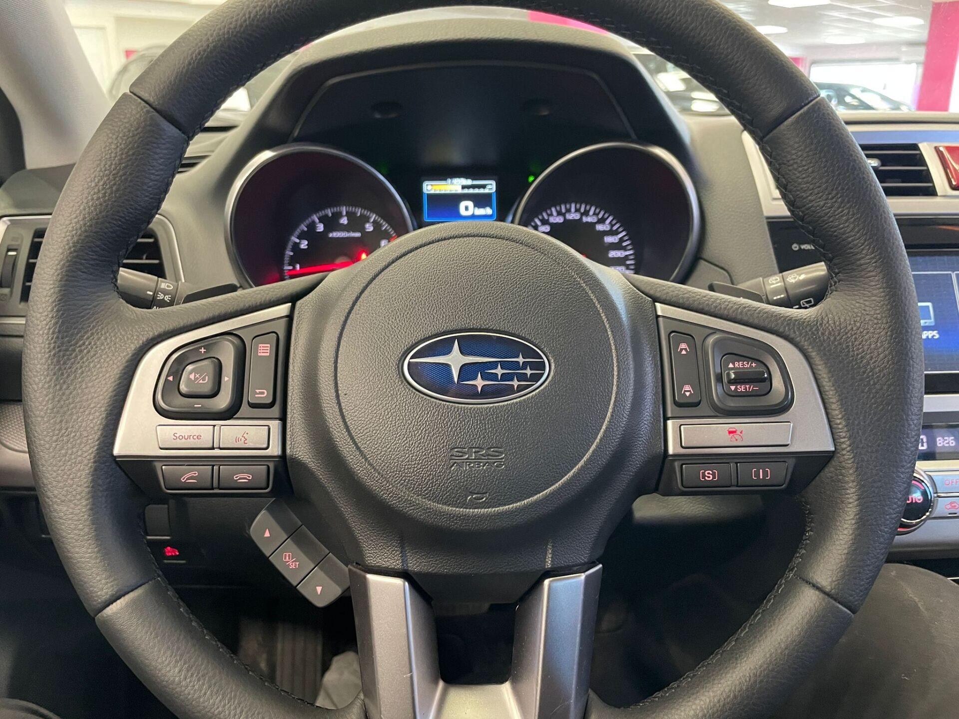 SUBARU Outback 2015