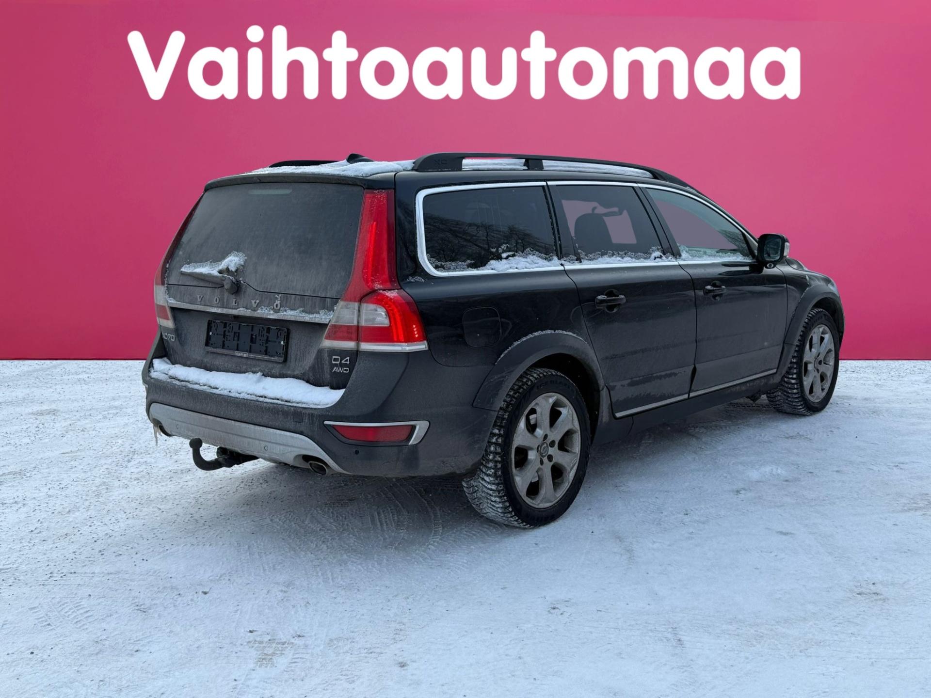 VOLVO XC70 2015