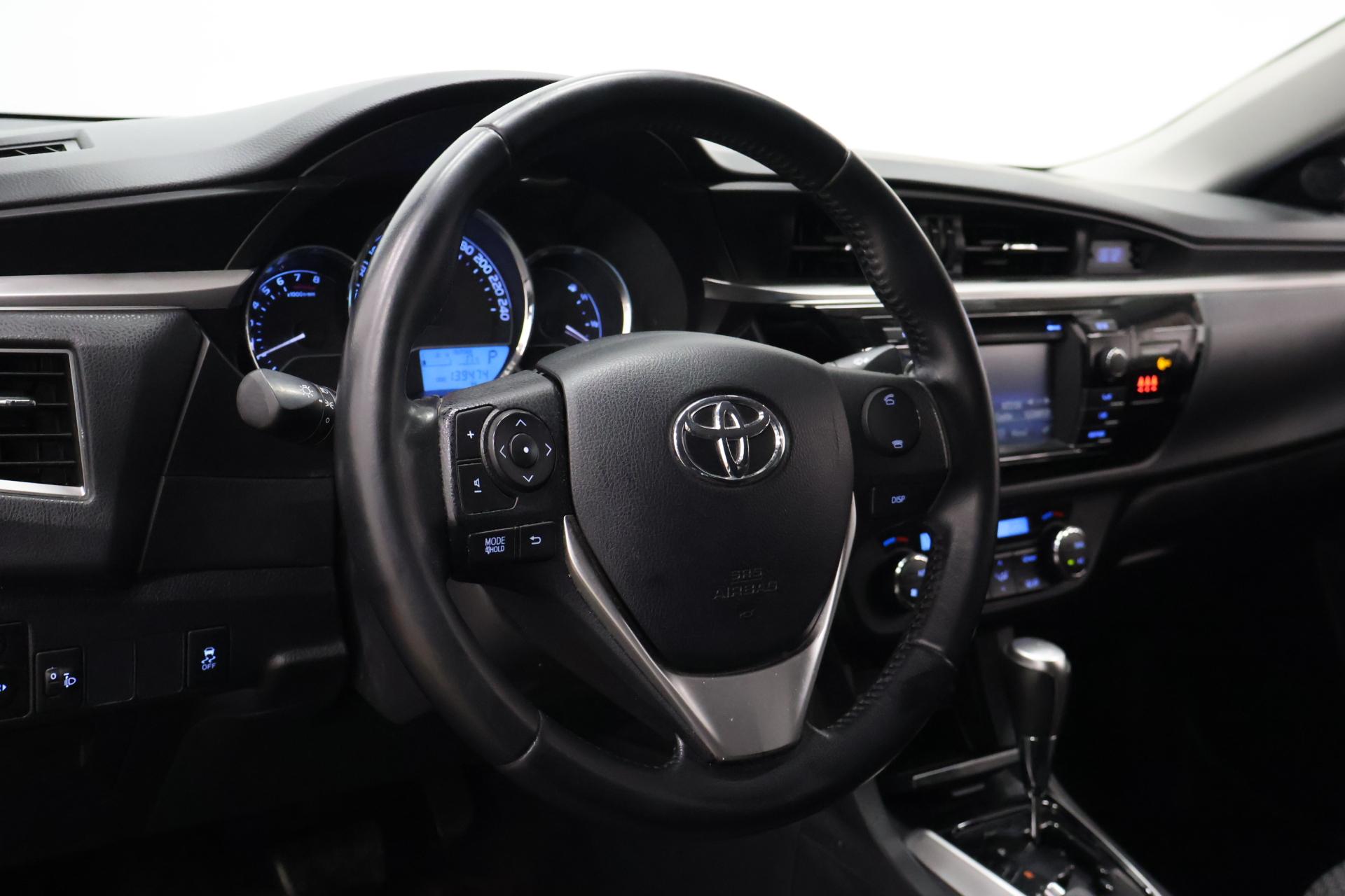 TOYOTA Corolla 2016