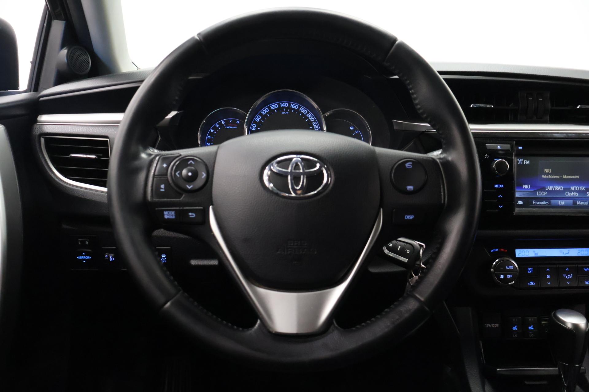 TOYOTA Corolla 2016