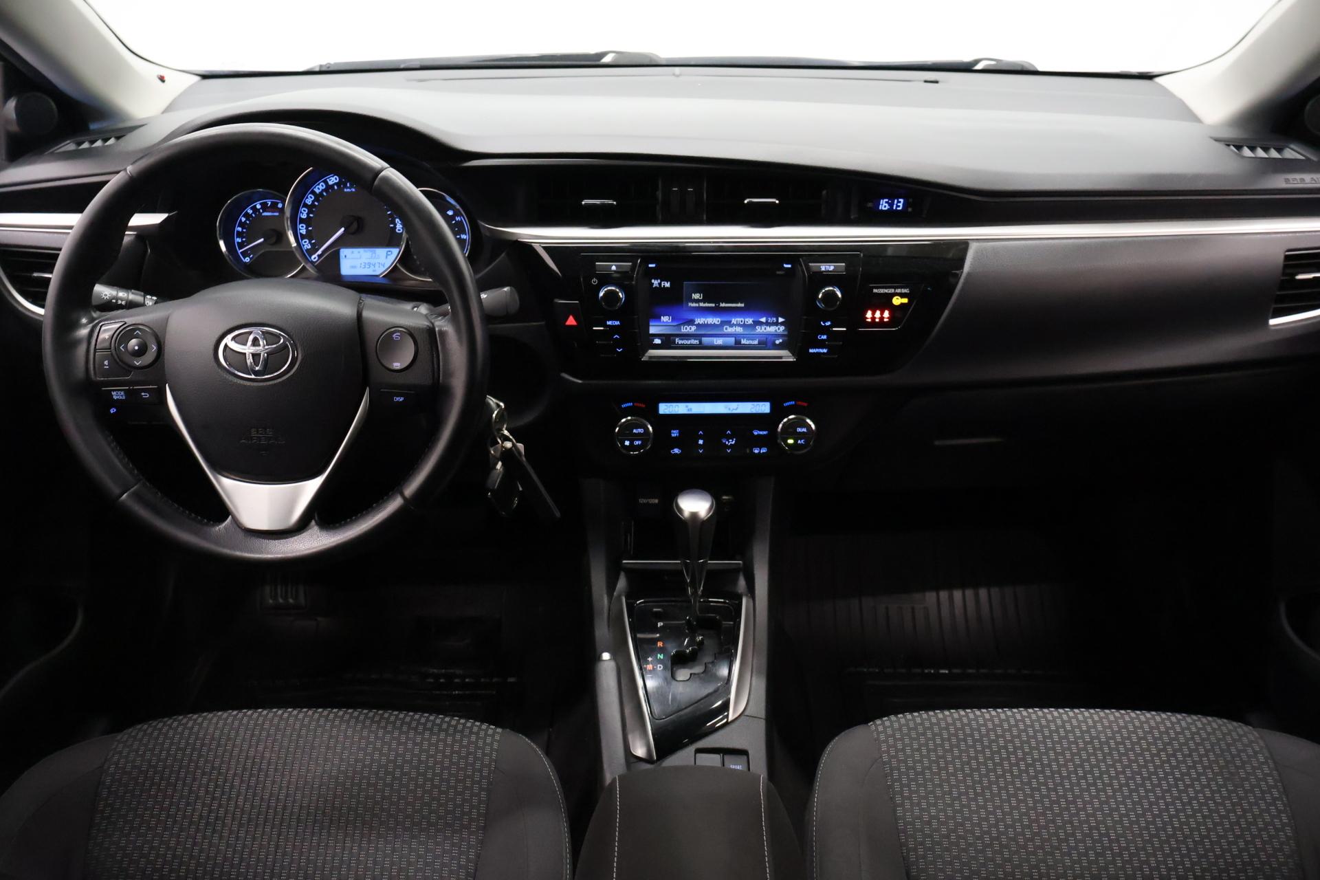 TOYOTA Corolla 2016