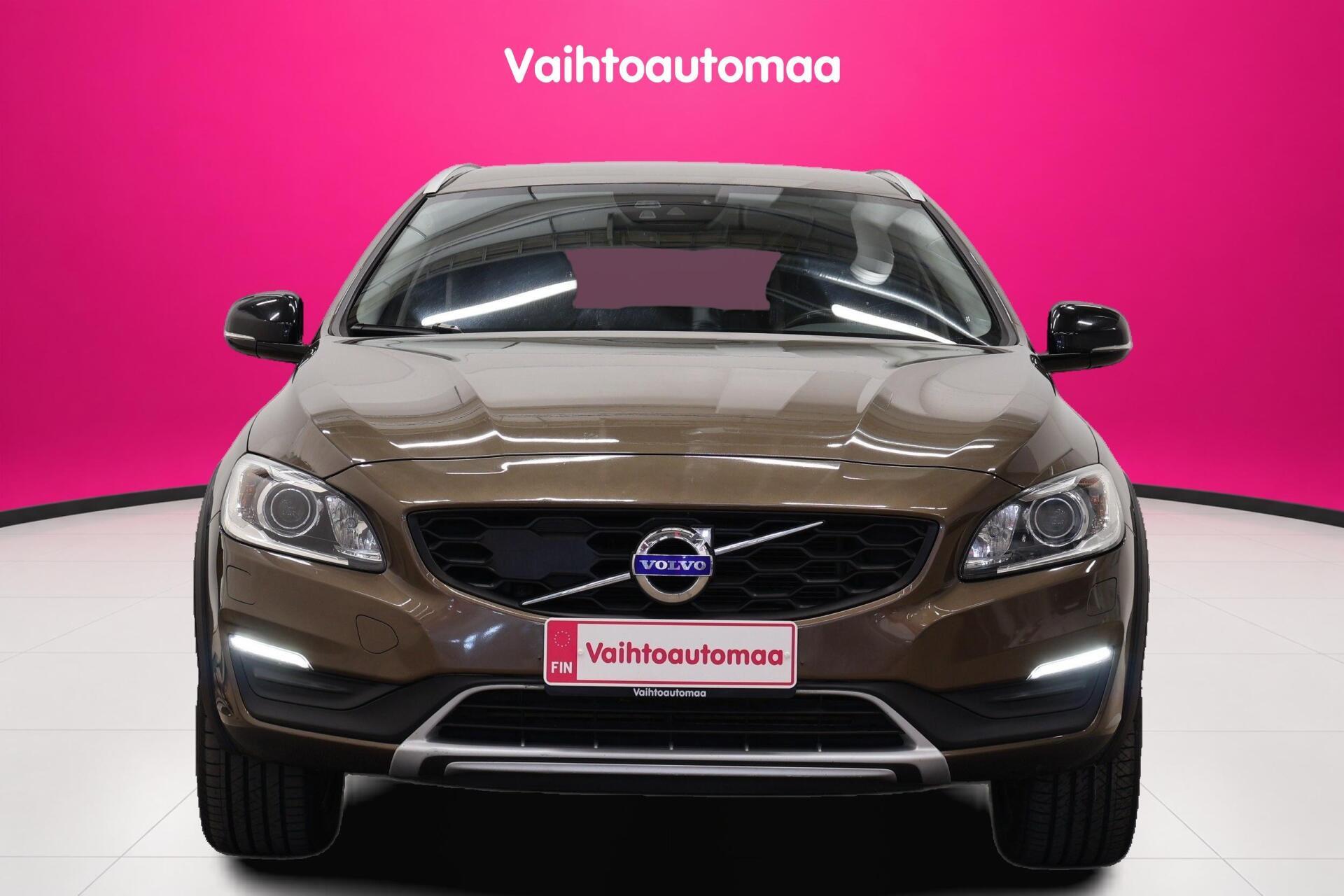 VOLVO V60 Cross Country 2017
