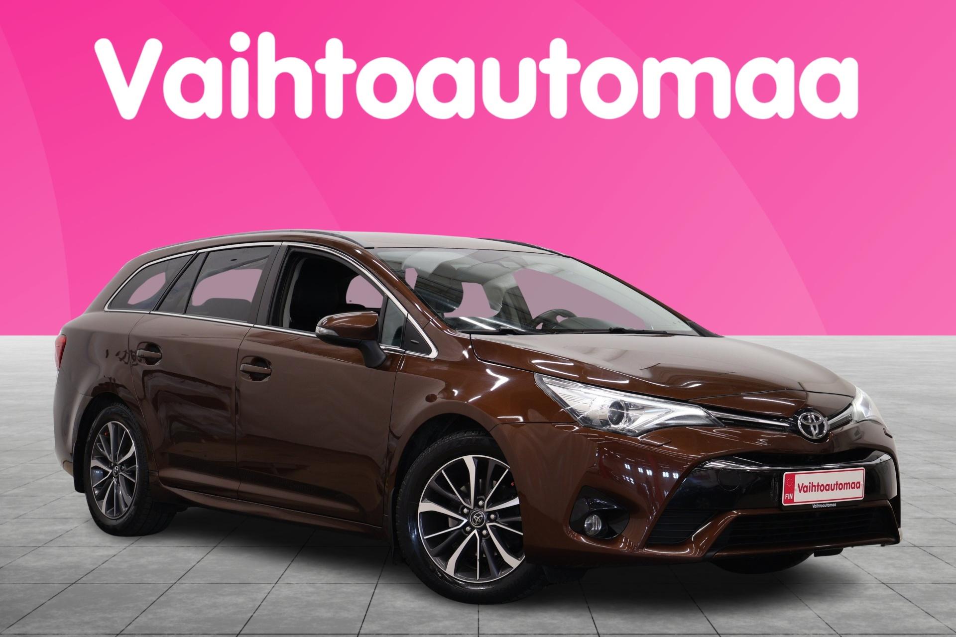 TOYOTA Avensis 2015