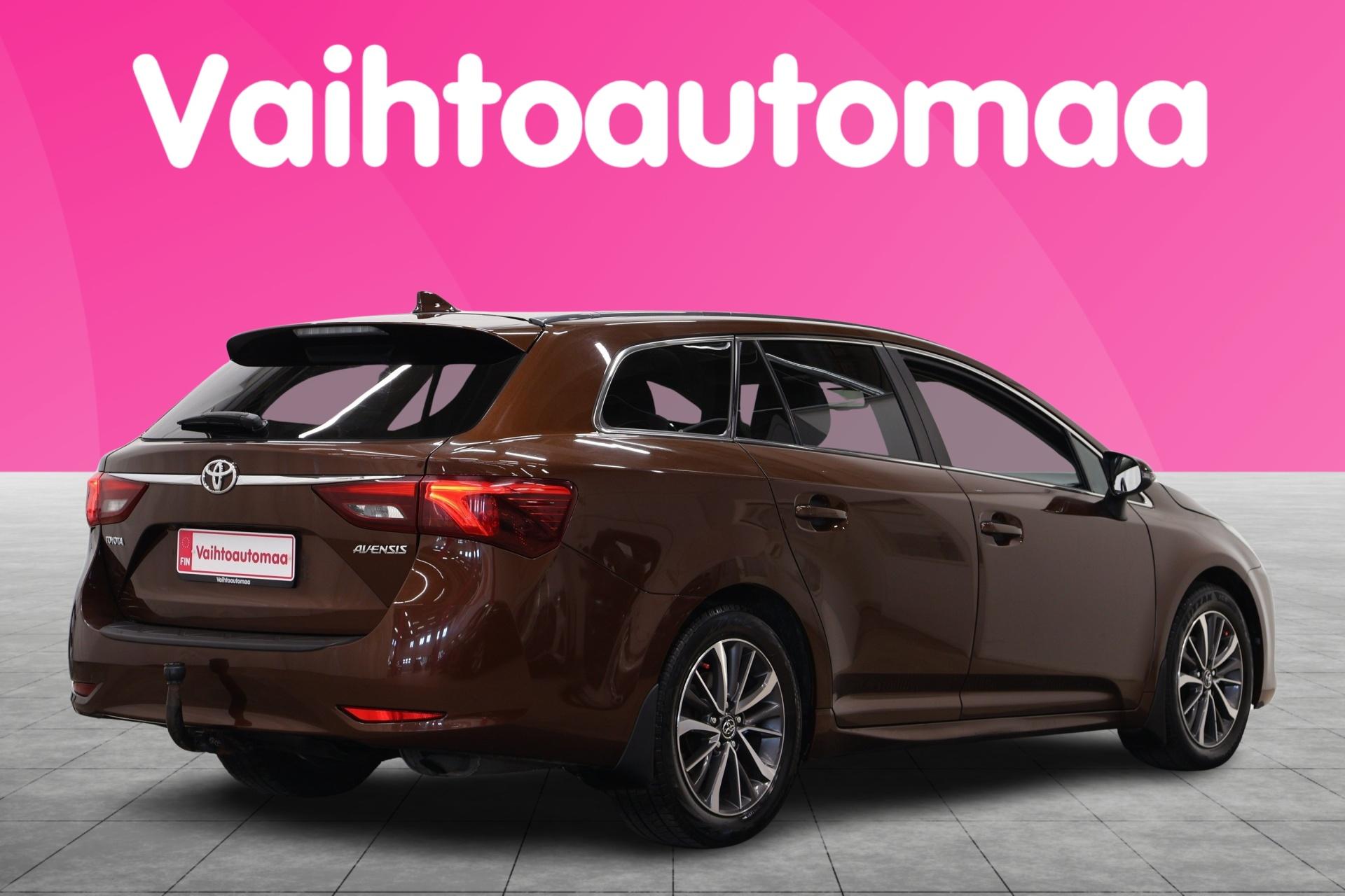 TOYOTA Avensis 2015