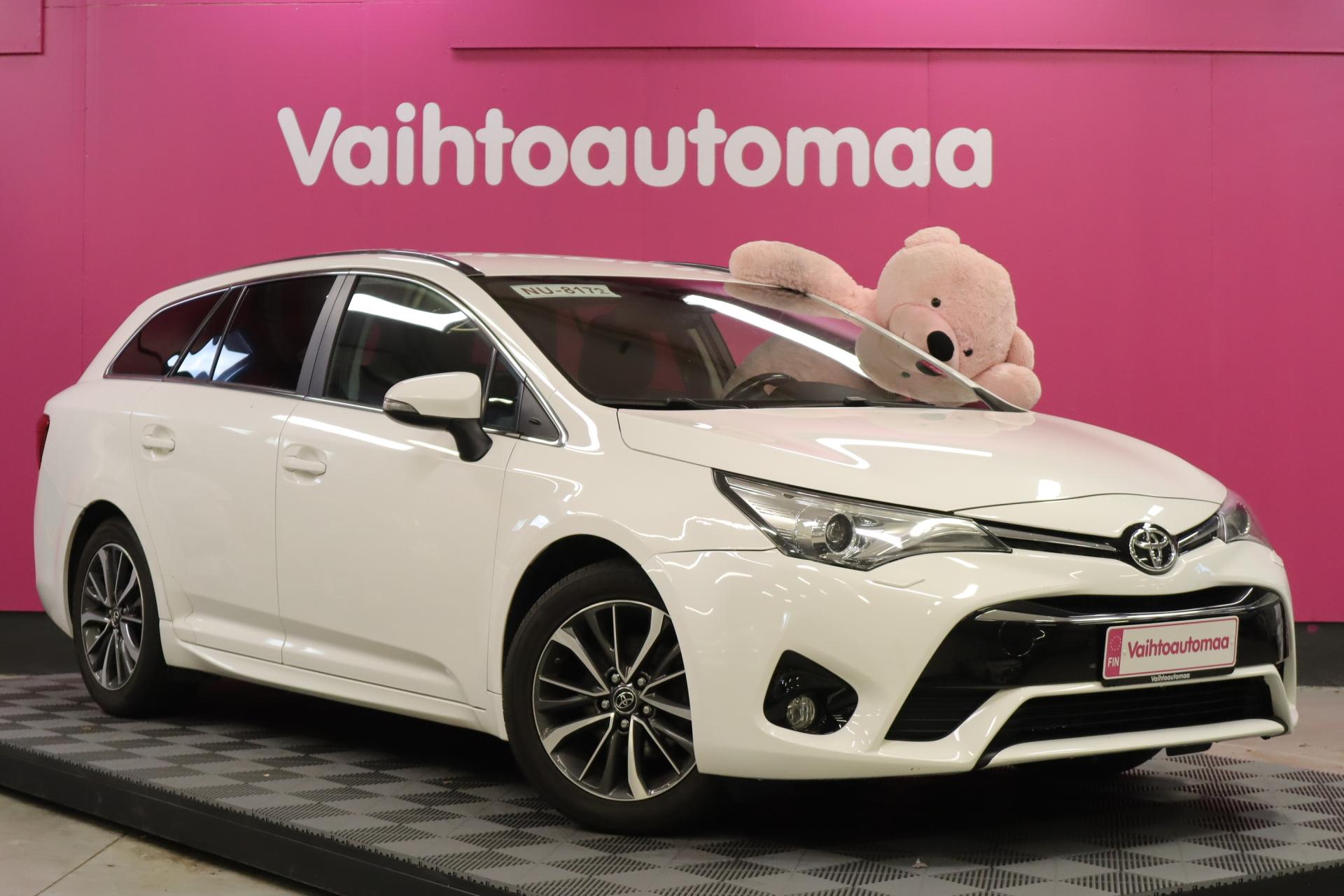 TOYOTA Avensis 2017