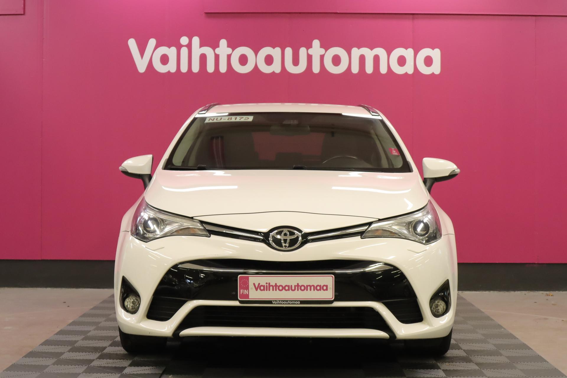 TOYOTA Avensis 2017