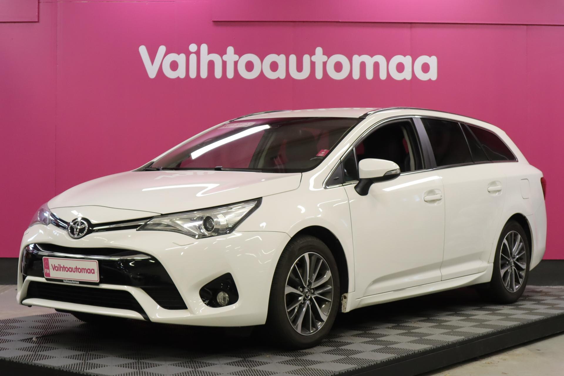 TOYOTA Avensis 2017