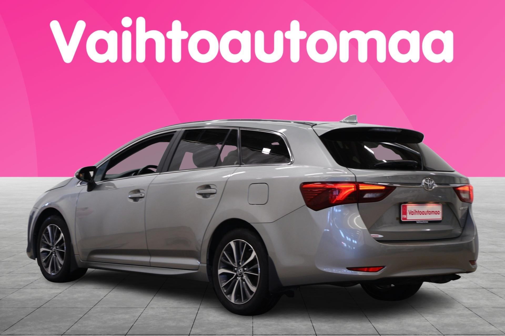 TOYOTA Avensis 2017