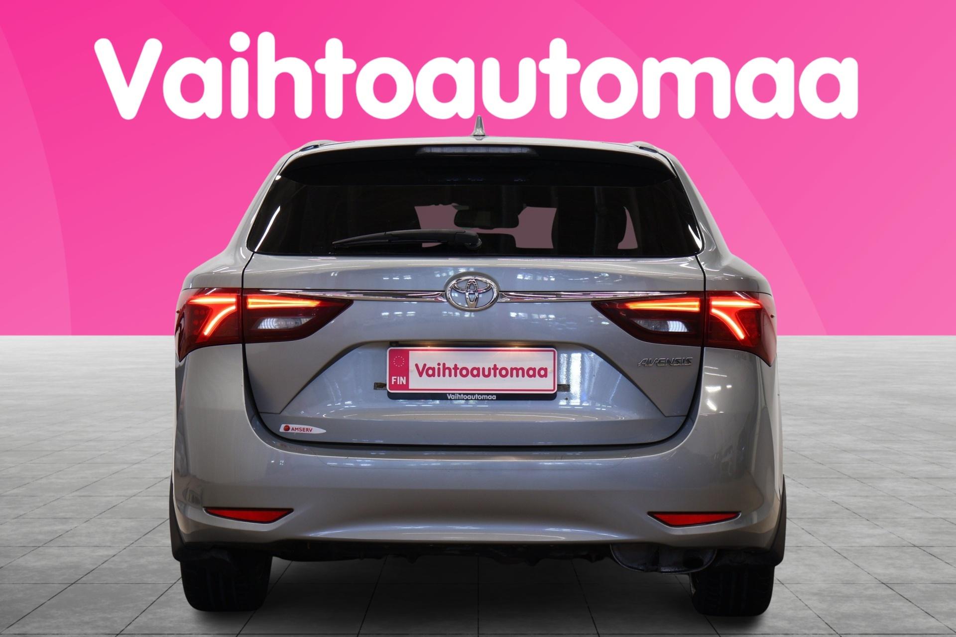 TOYOTA Avensis 2017