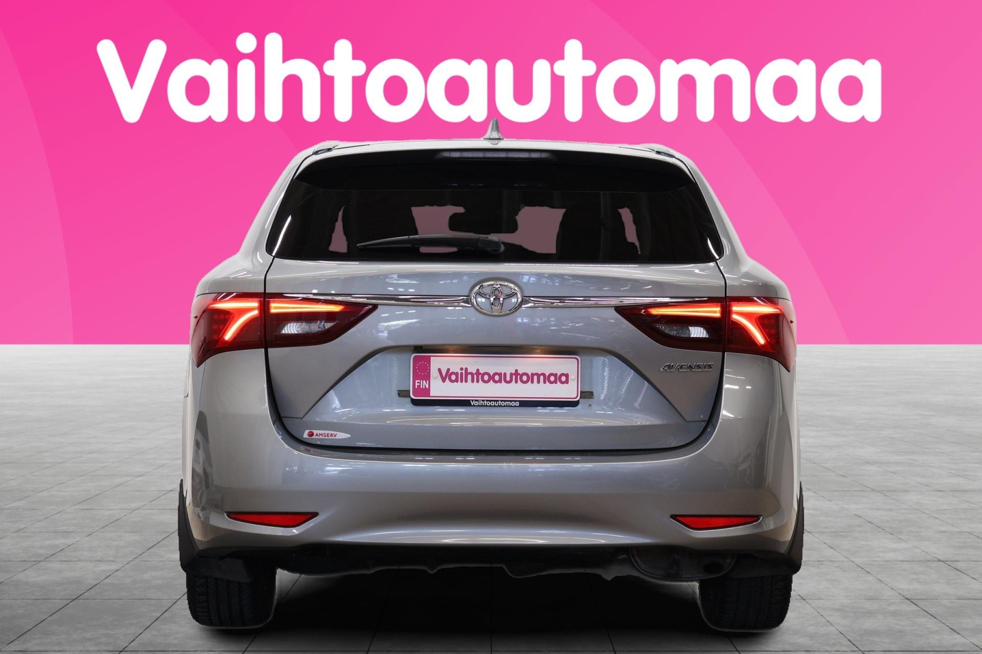 TOYOTA Avensis 2017