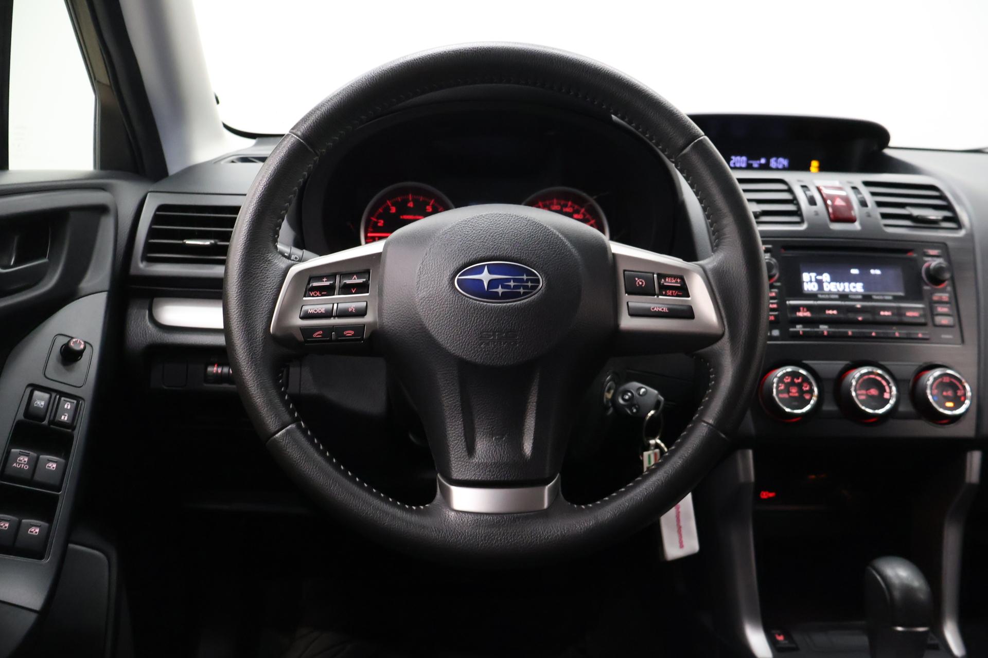 SUBARU Forester 2015