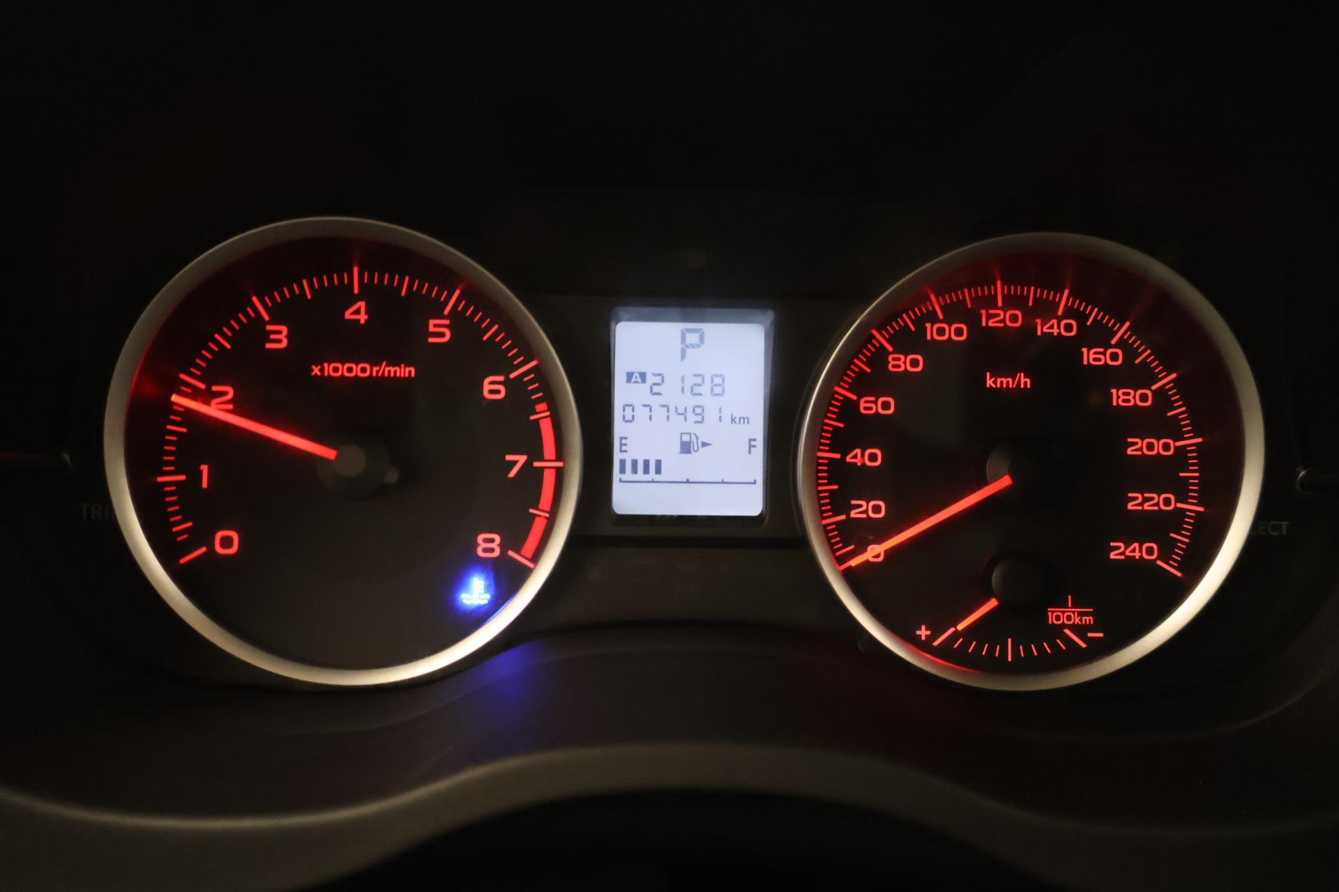 SUBARU Forester 2015