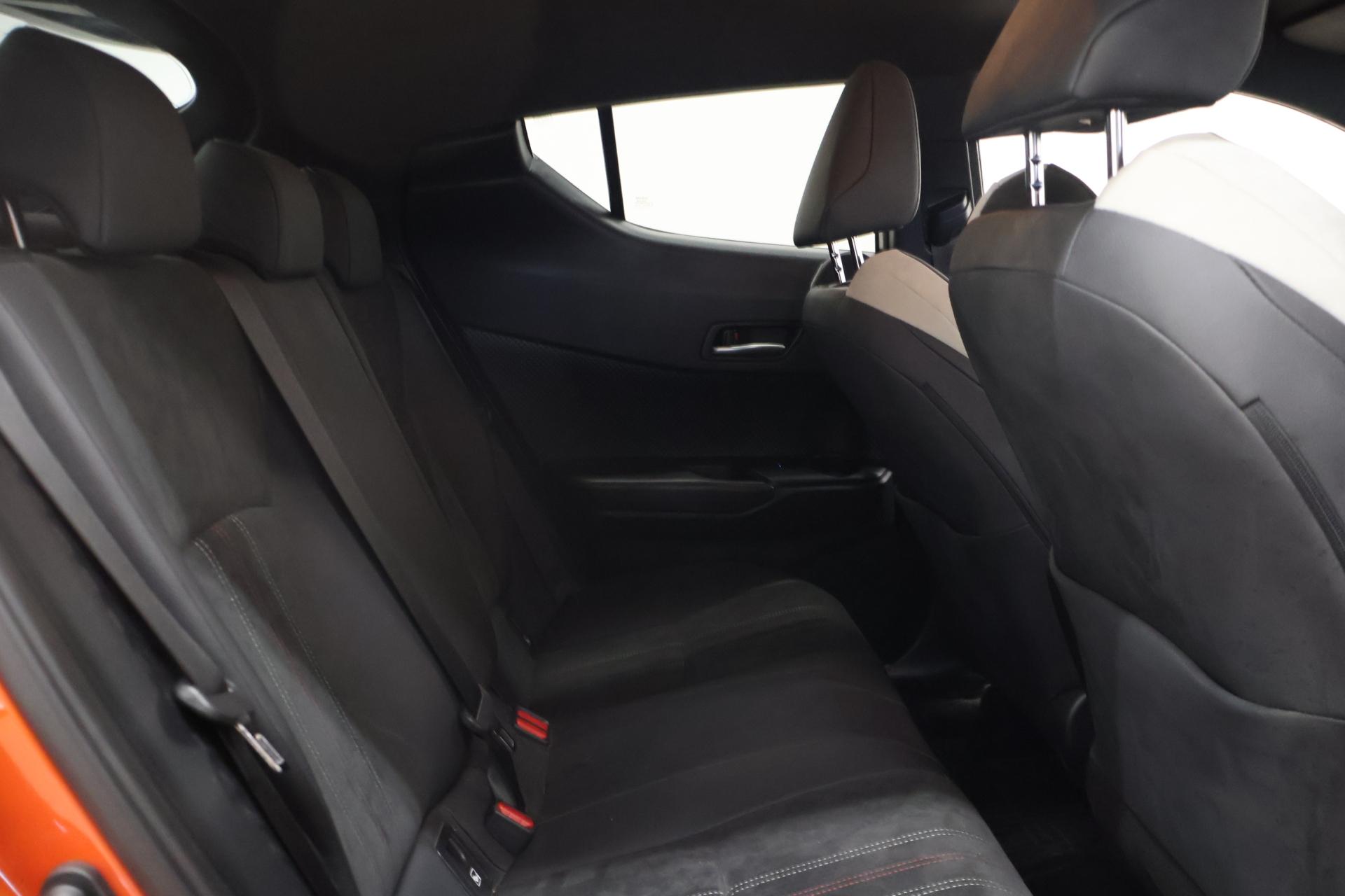 TOYOTA C-HR 2021