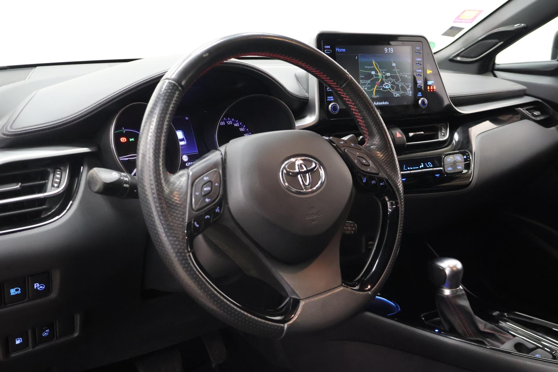 TOYOTA C-HR 2021