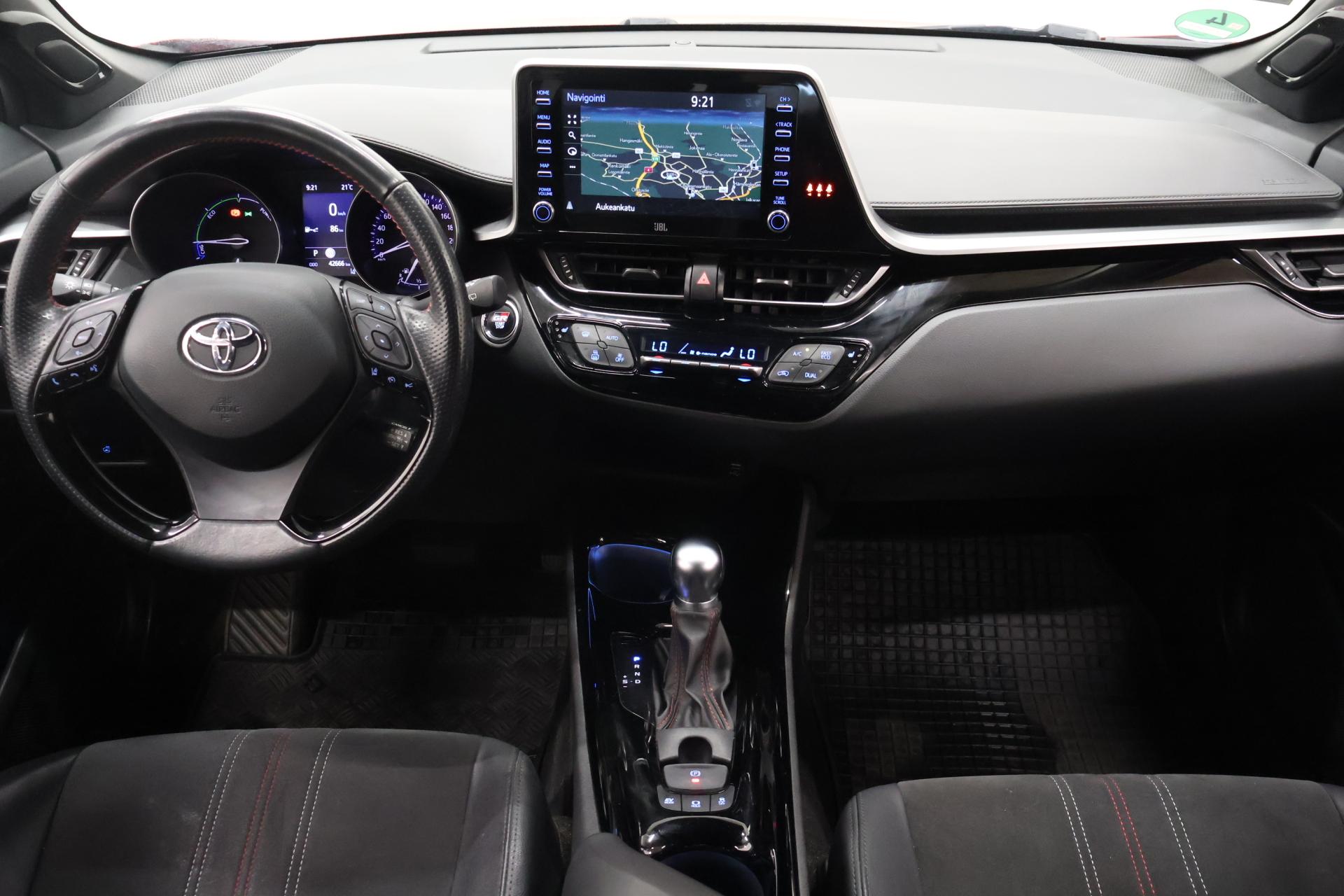 TOYOTA C-HR 2021