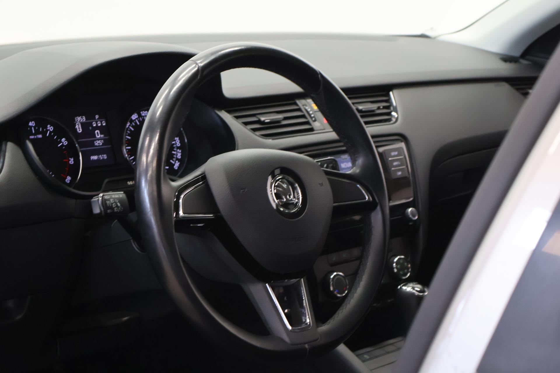 SKODA Octavia 11