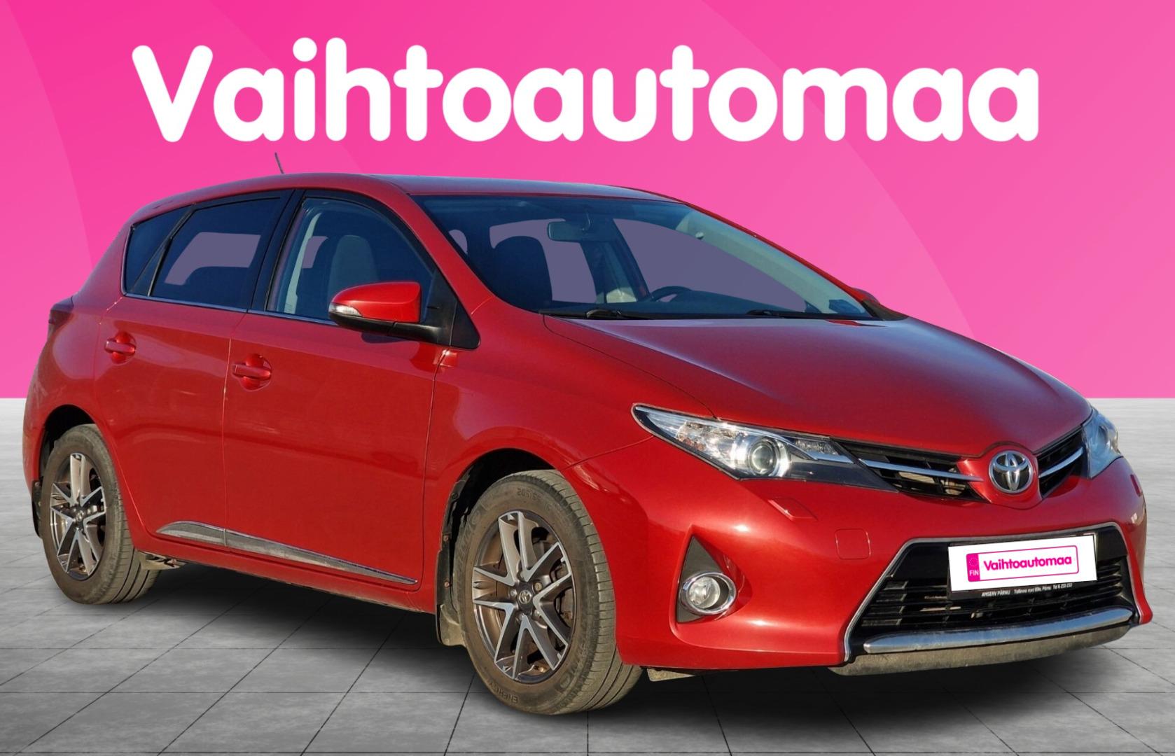 TOYOTA Auris 2015
