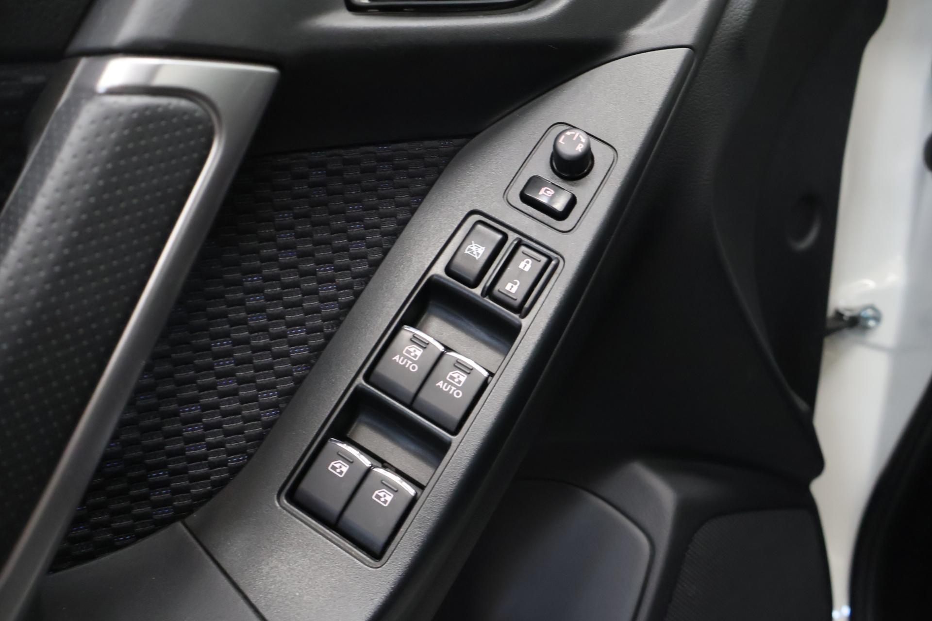 SUBARU Forester 2016