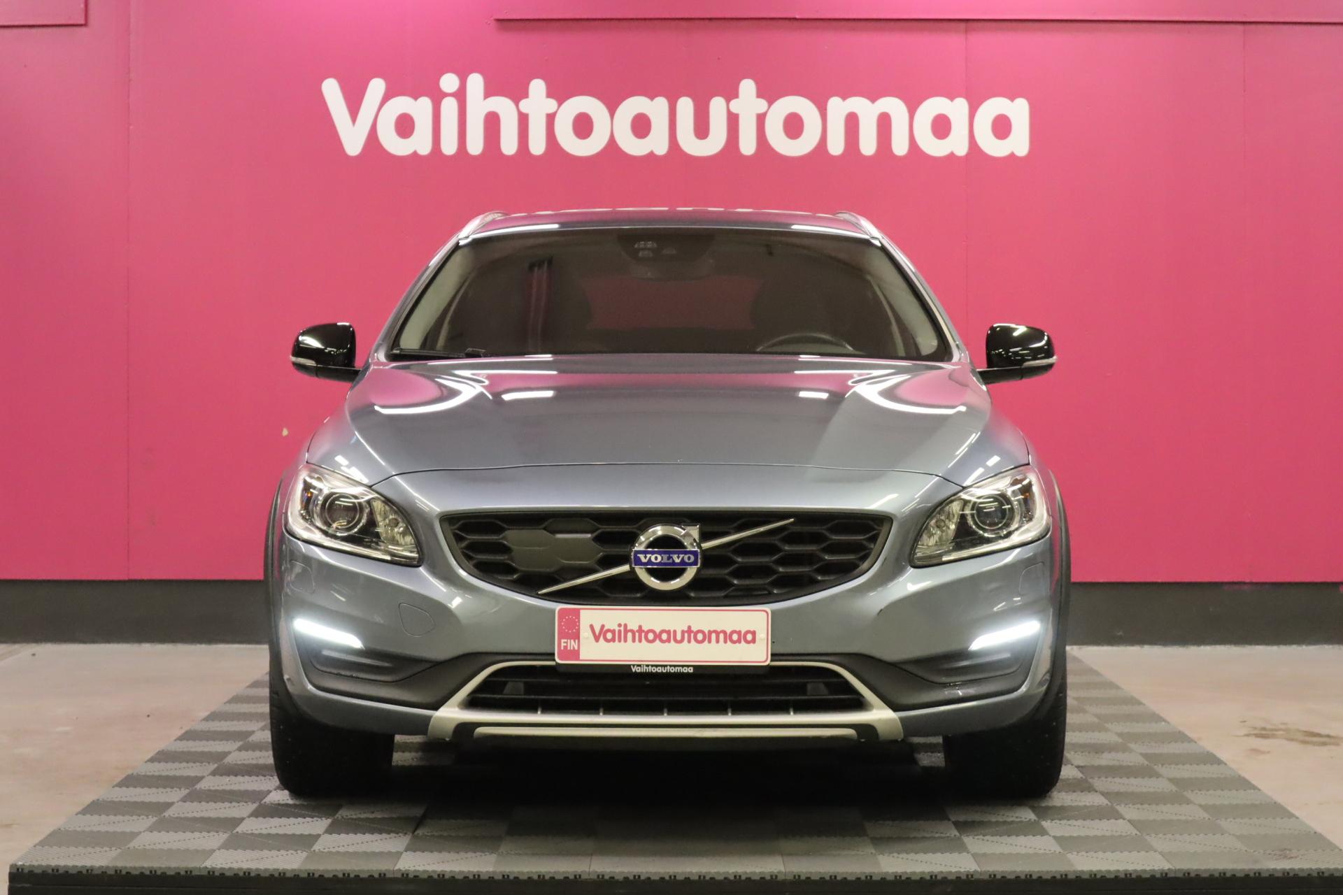 VOLVO V60 Cross Country 2018