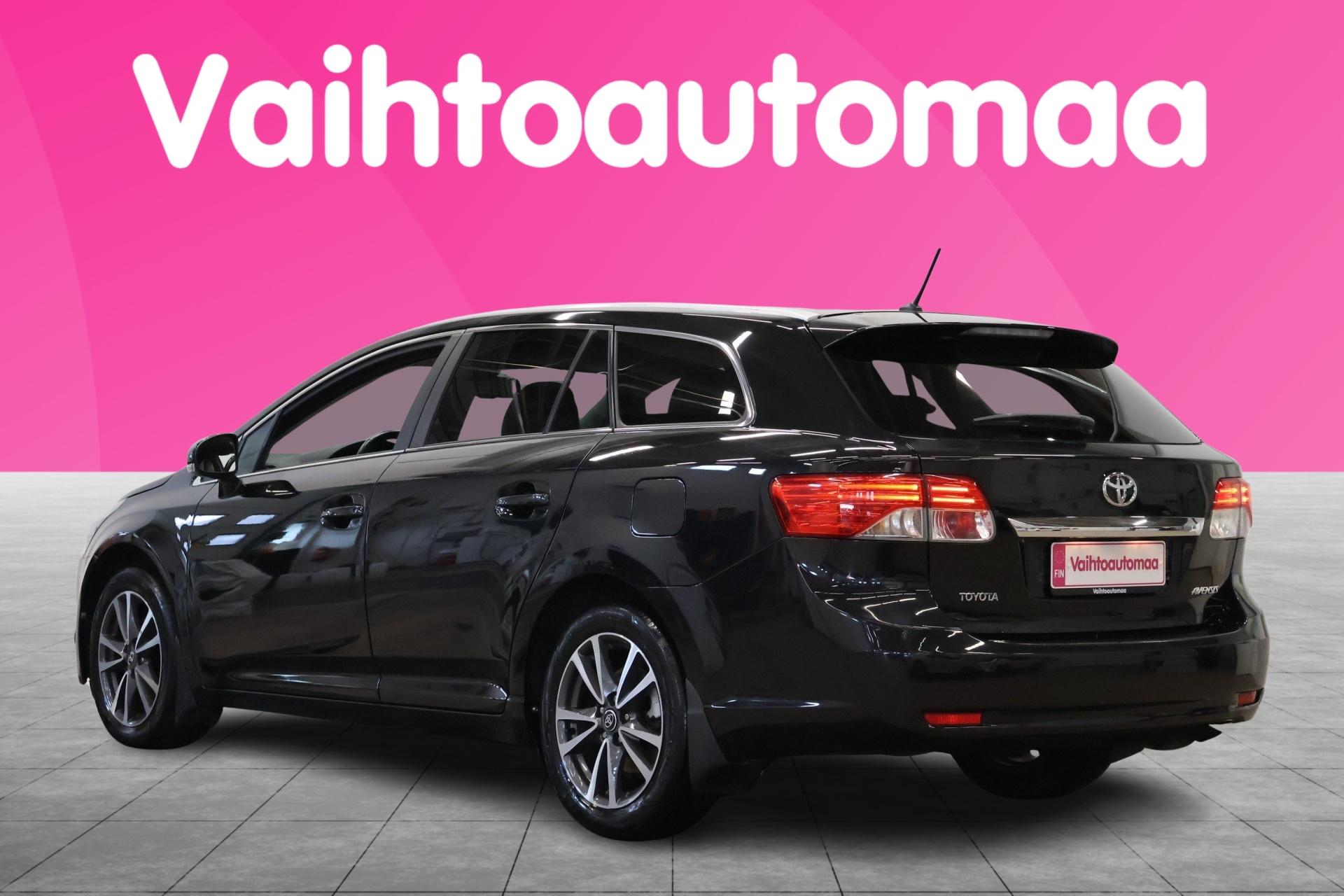 TOYOTA Avensis 2013