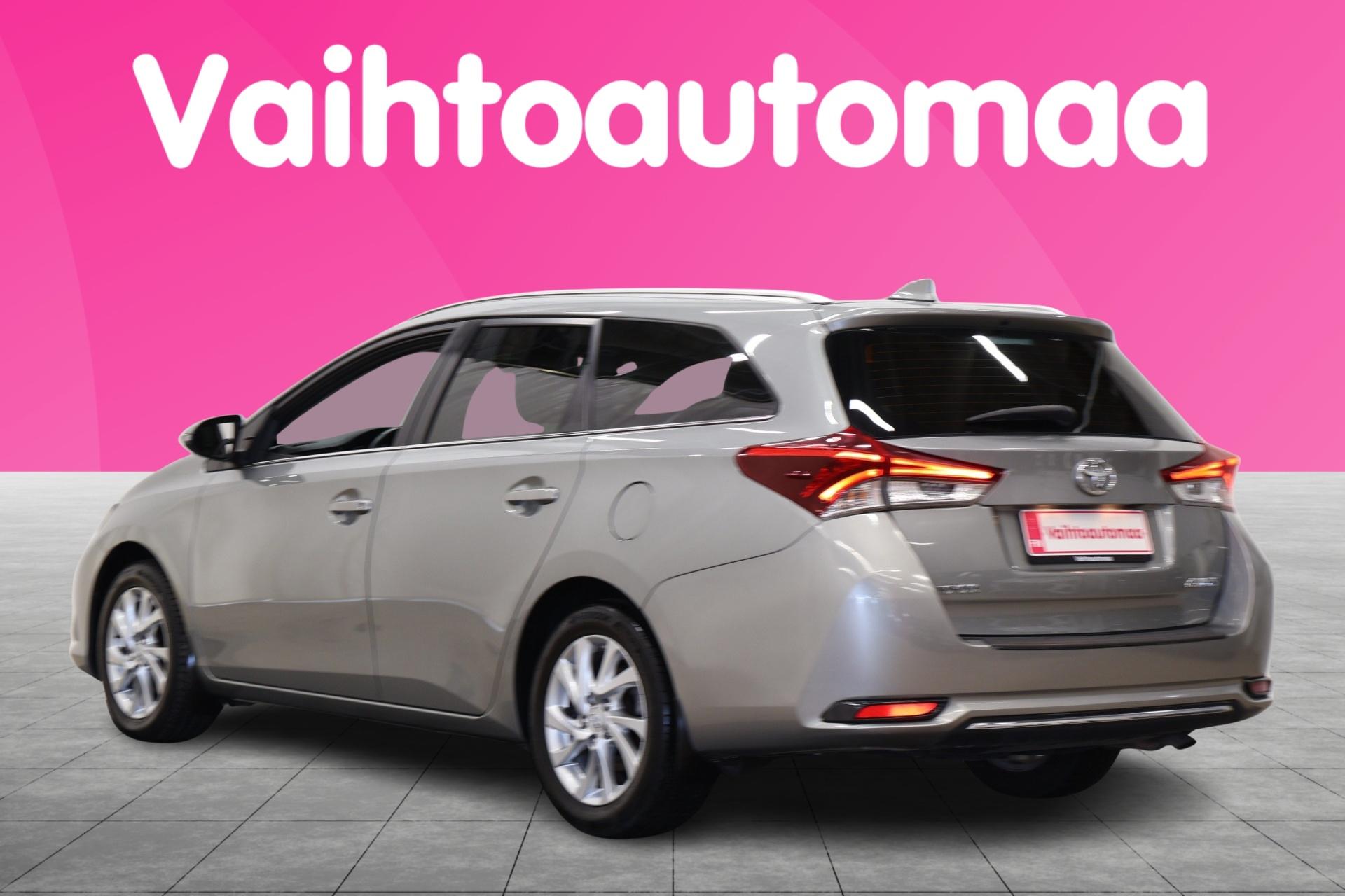 TOYOTA Auris 2017