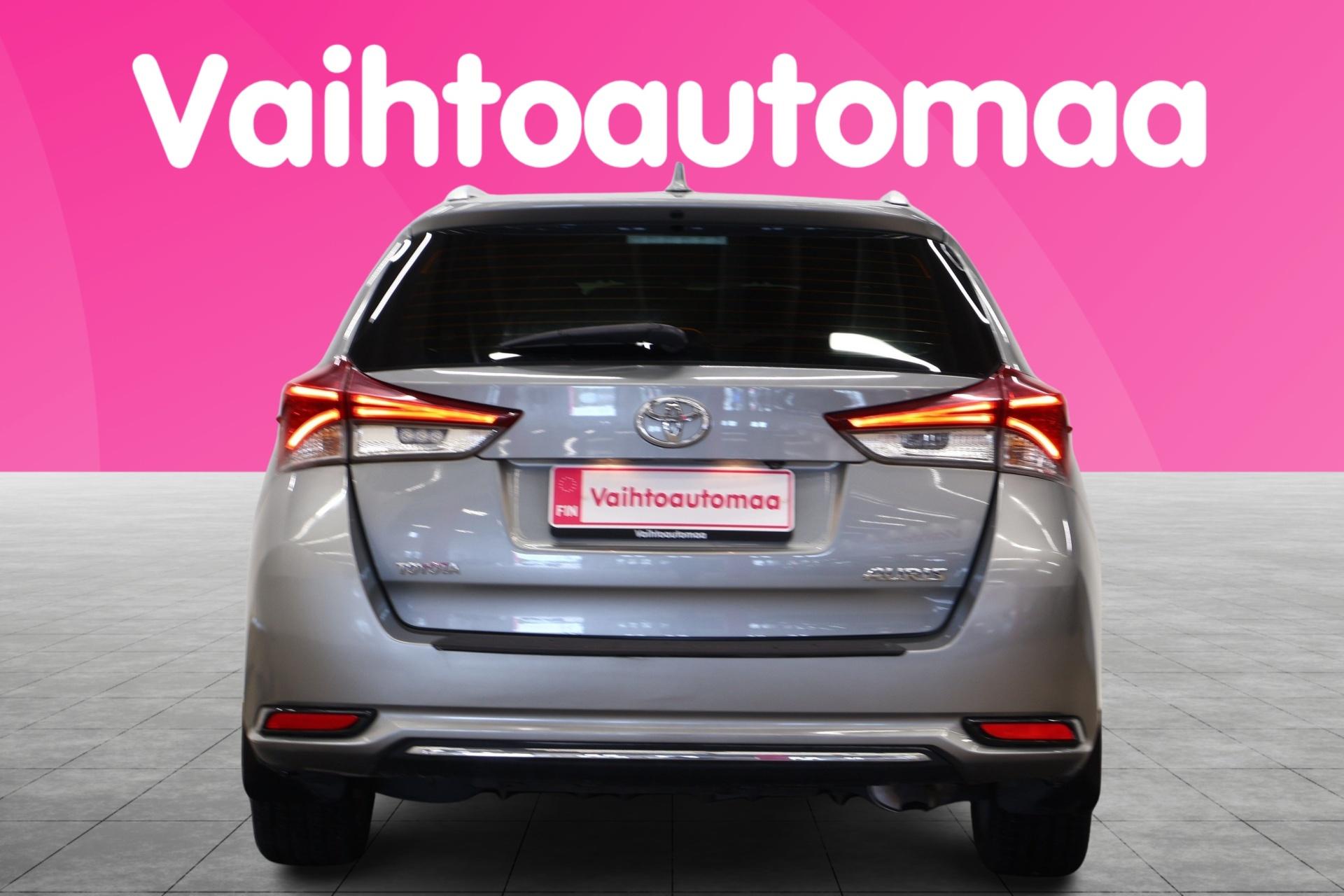 TOYOTA Auris 2017
