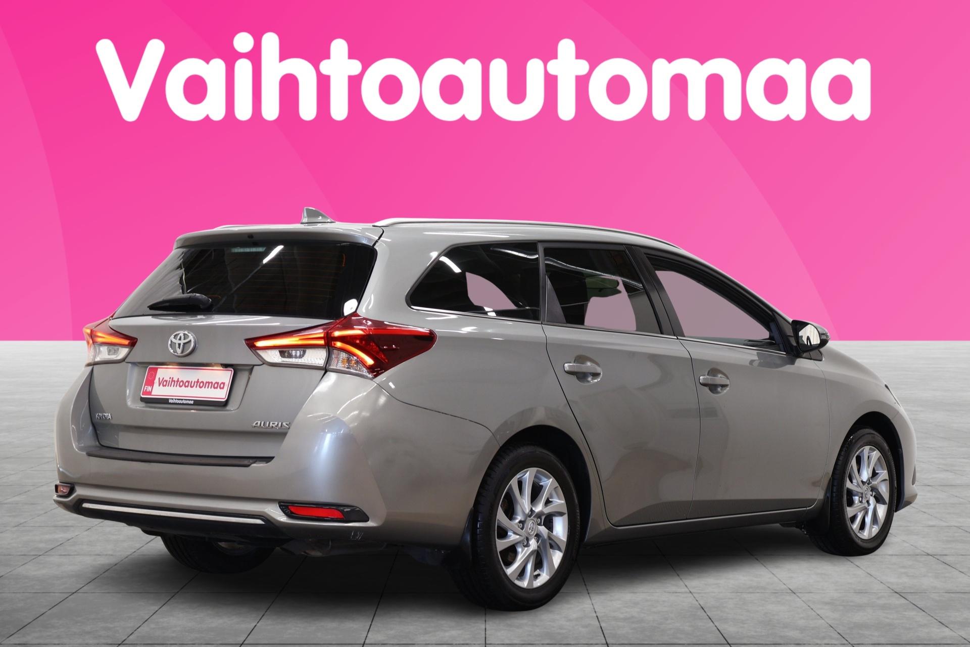 TOYOTA Auris 2017
