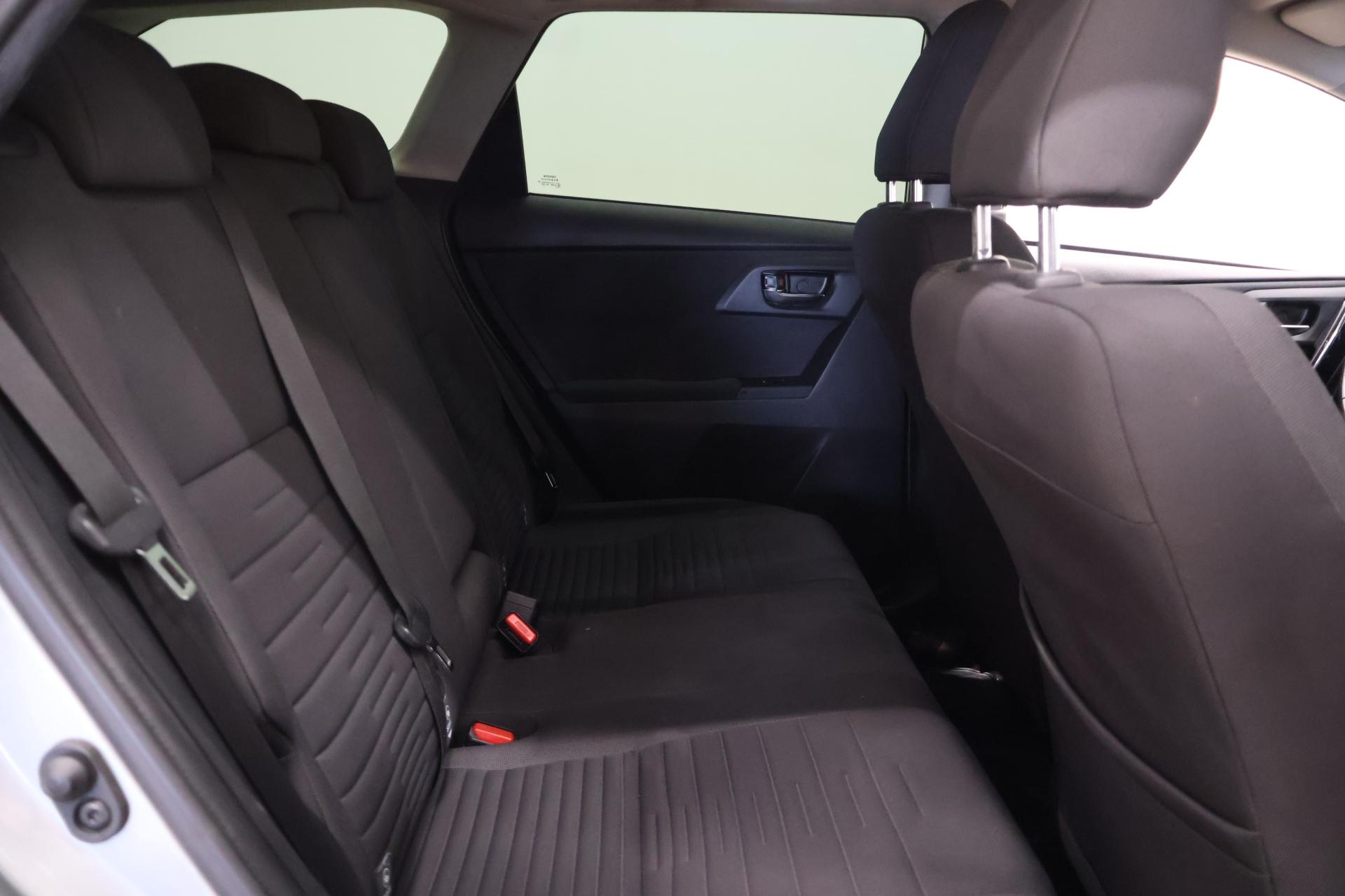 TOYOTA Auris 2017