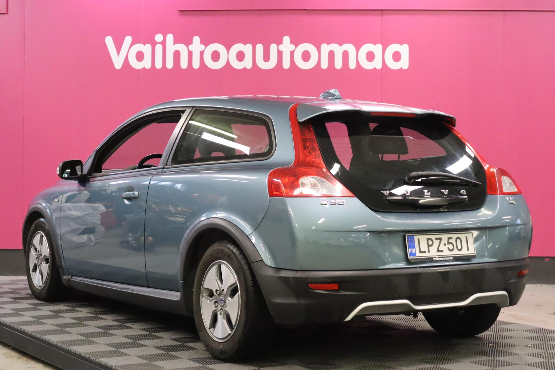 VOLVO C30 2009