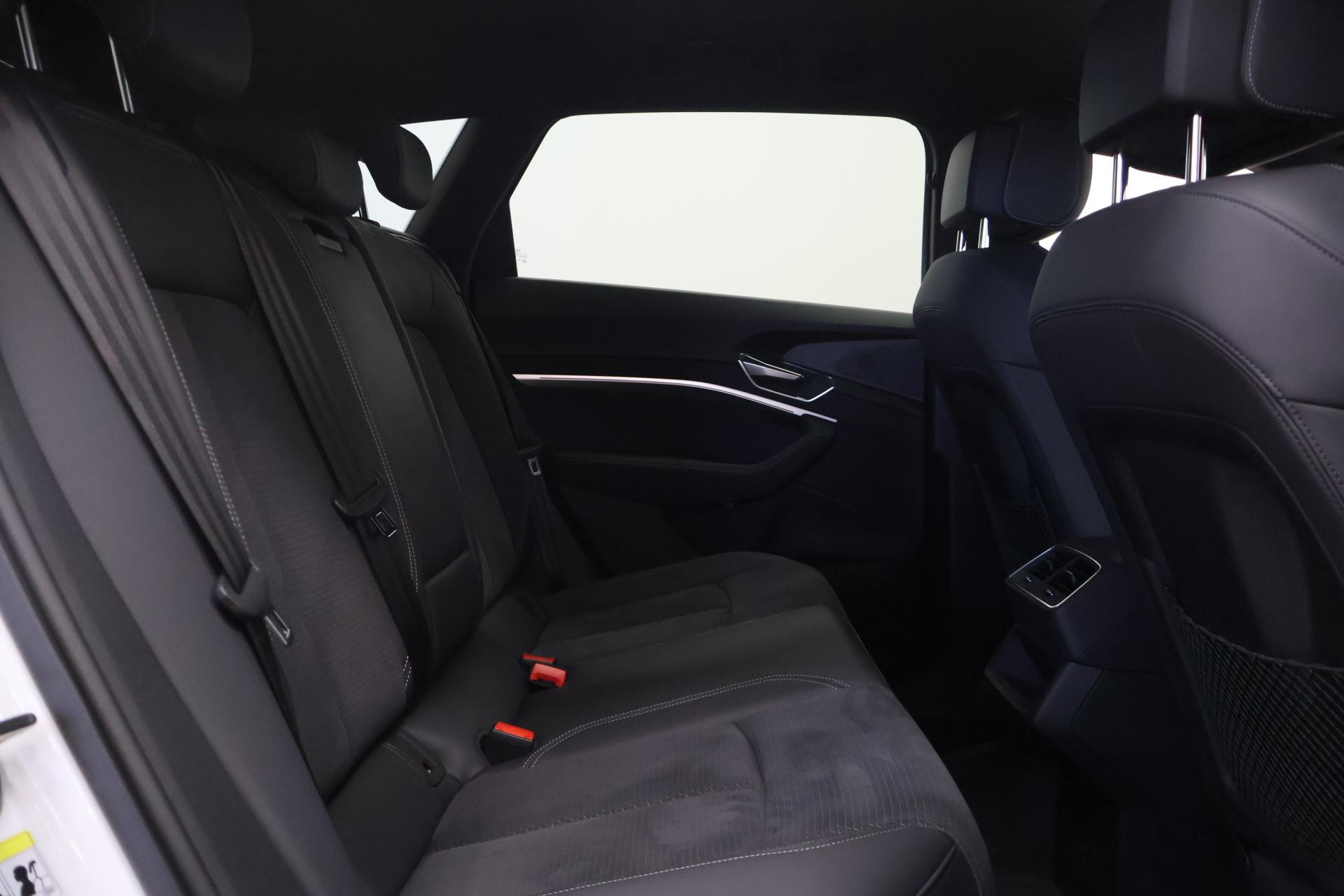 AUDI e-tron 2023