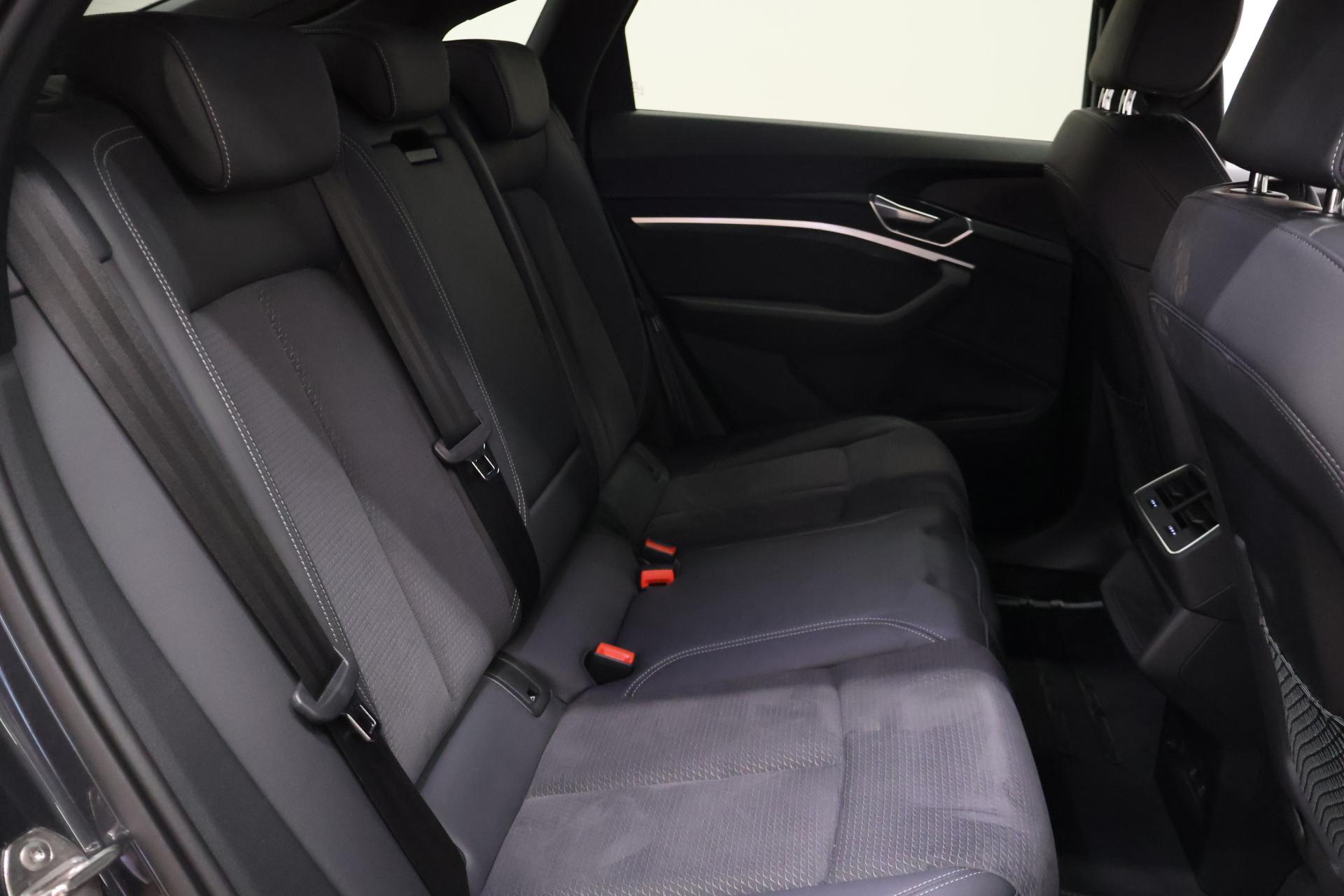AUDI e-tron 2023