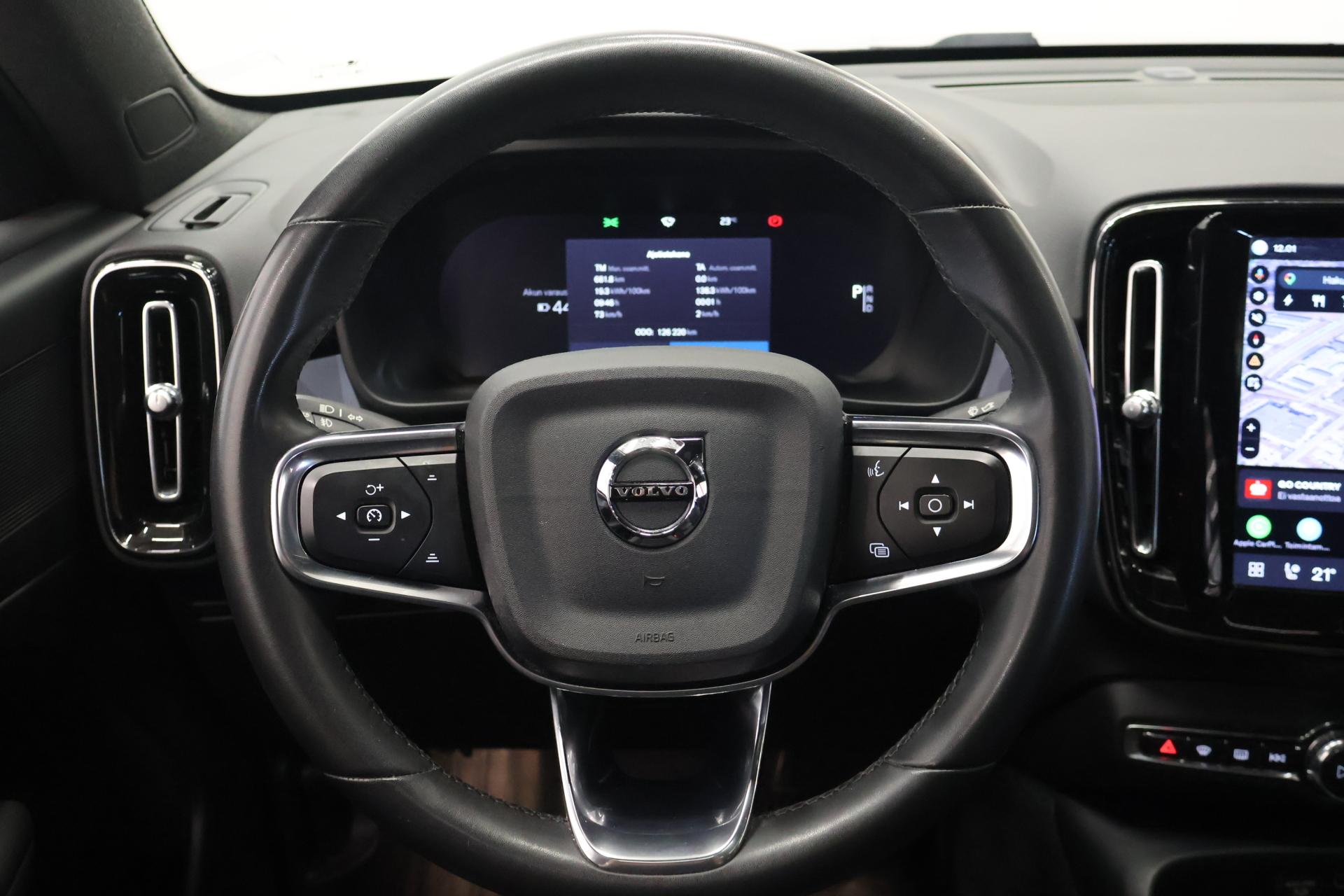 VOLVO C40 2023