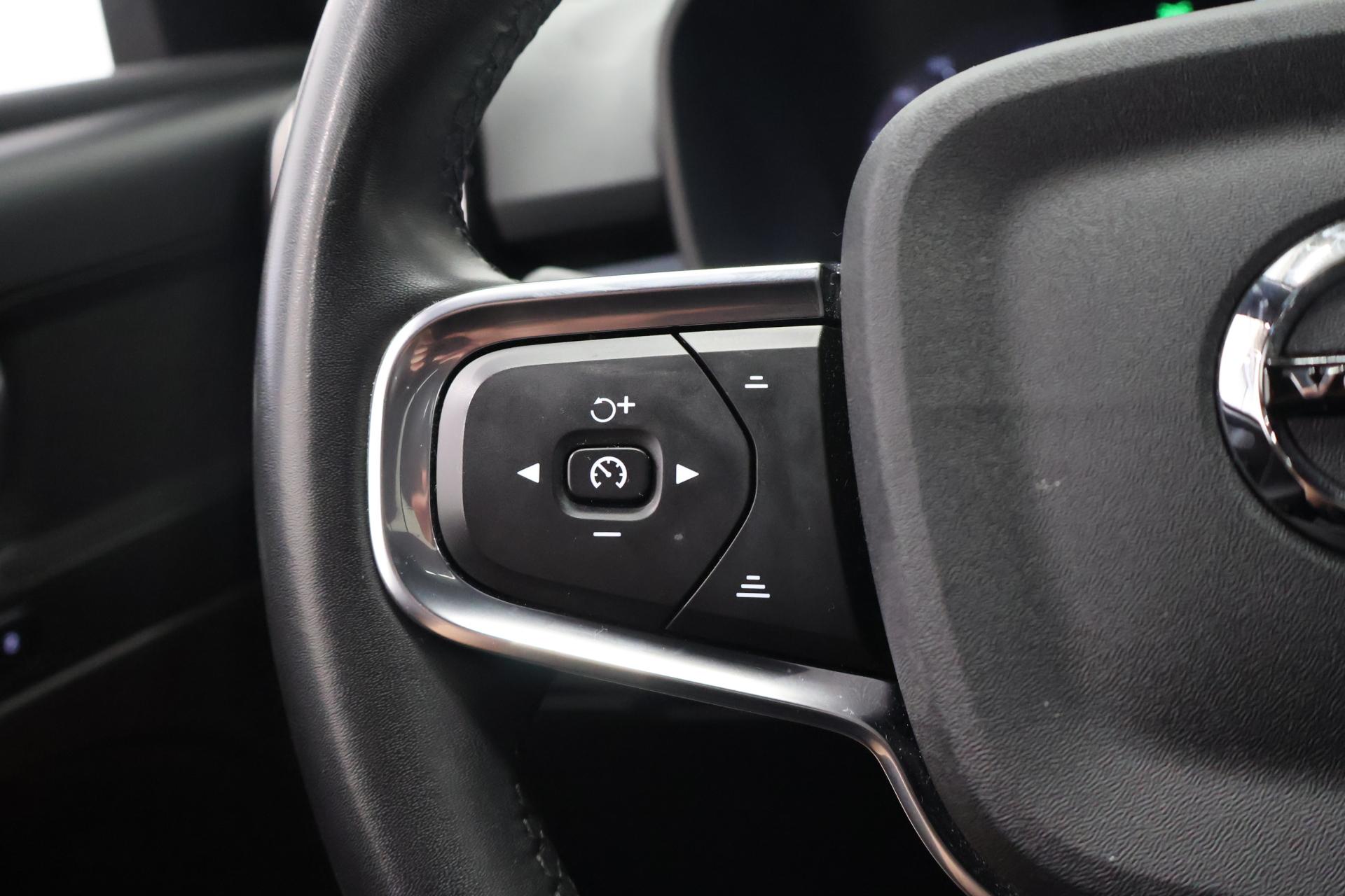 VOLVO C40 2023