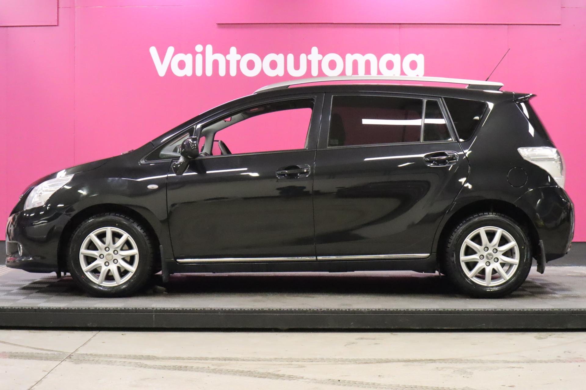 TOYOTA Verso 2013