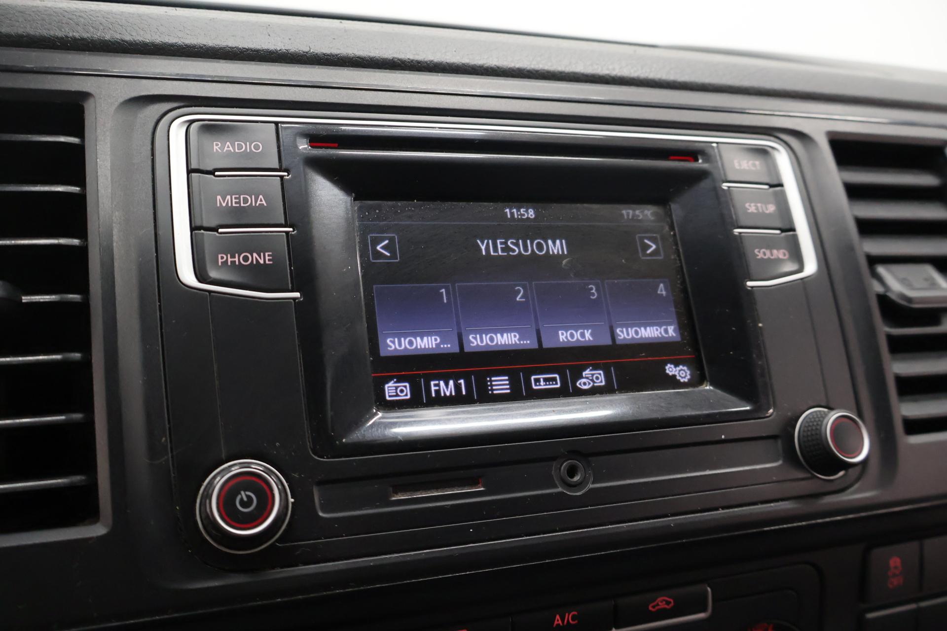 VOLKSWAGEN Transporter 2016