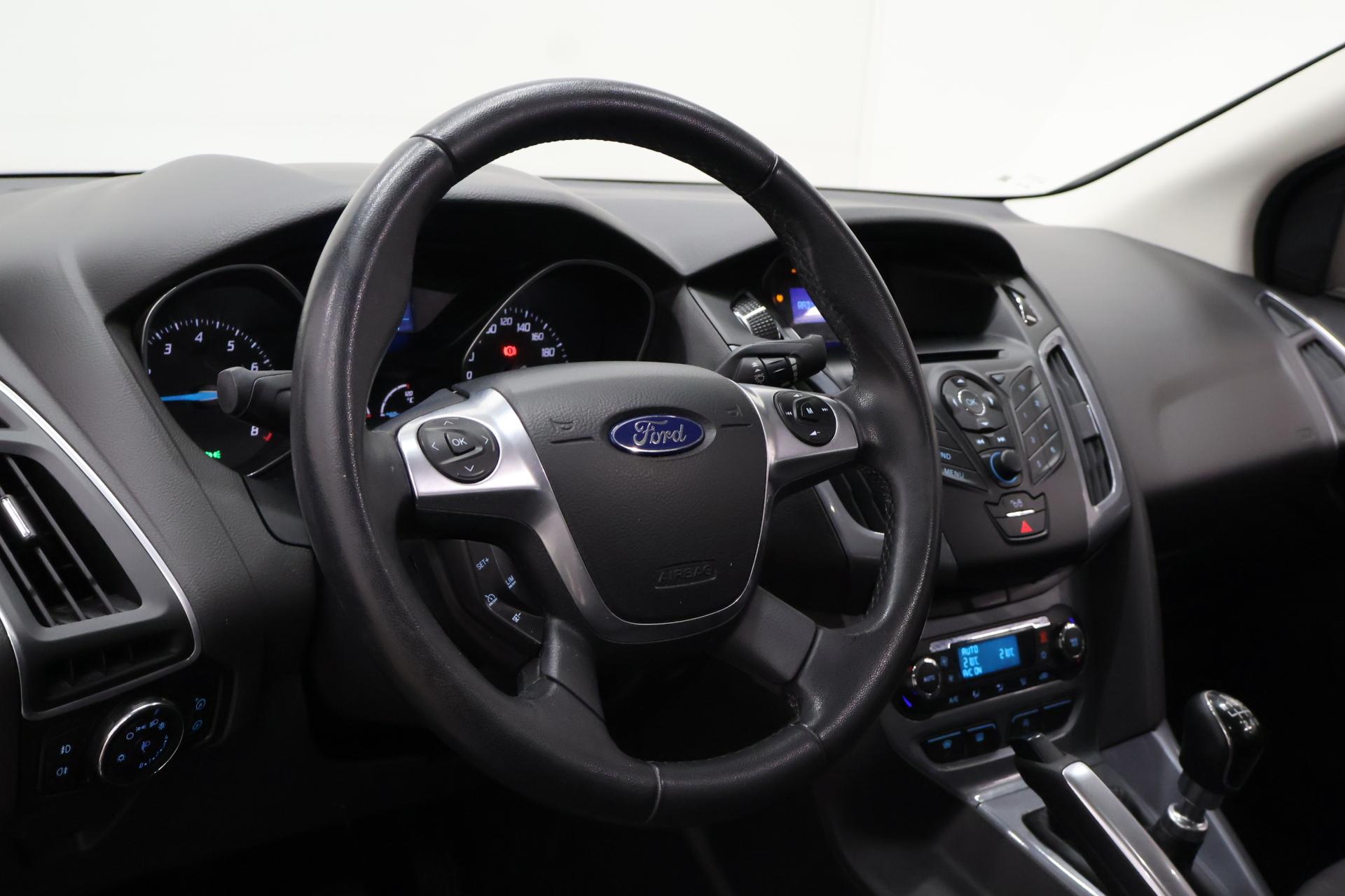 FORD Focus 2011