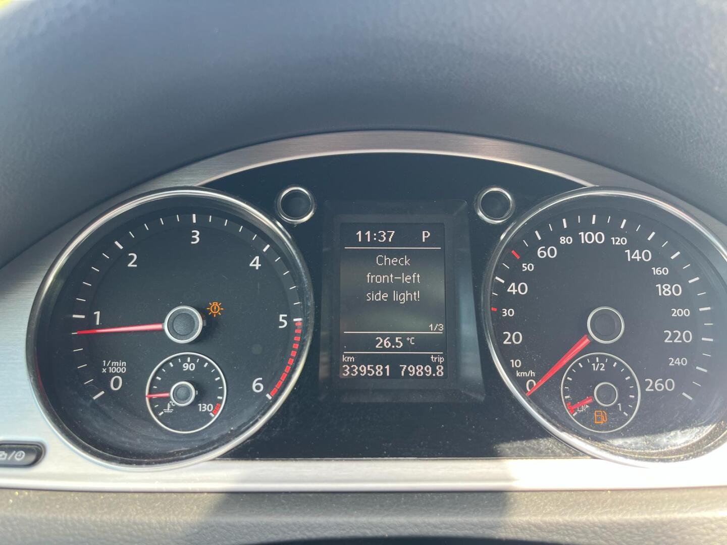 VOLKSWAGEN Passat 2013