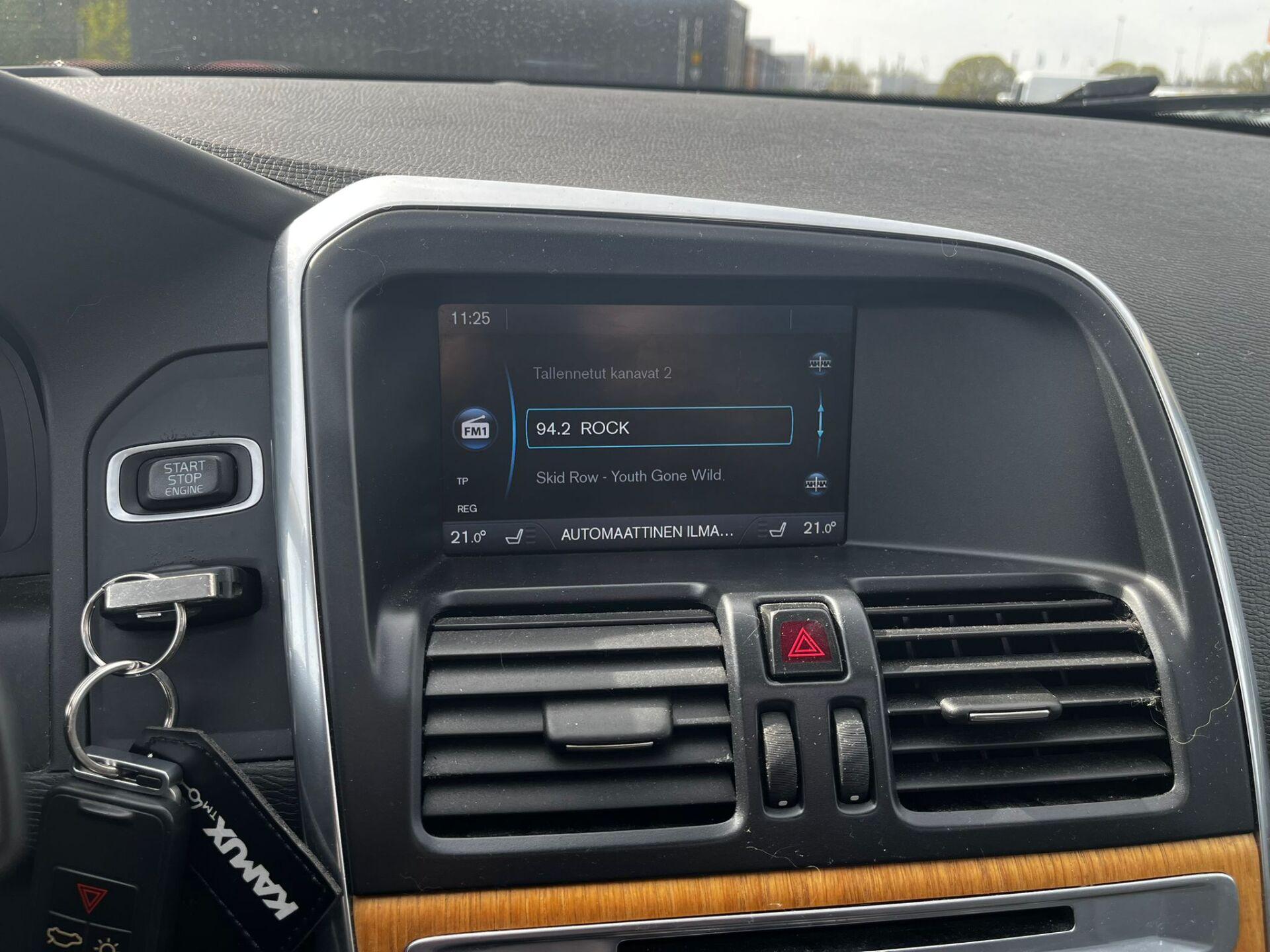 VOLVO XC60 2012